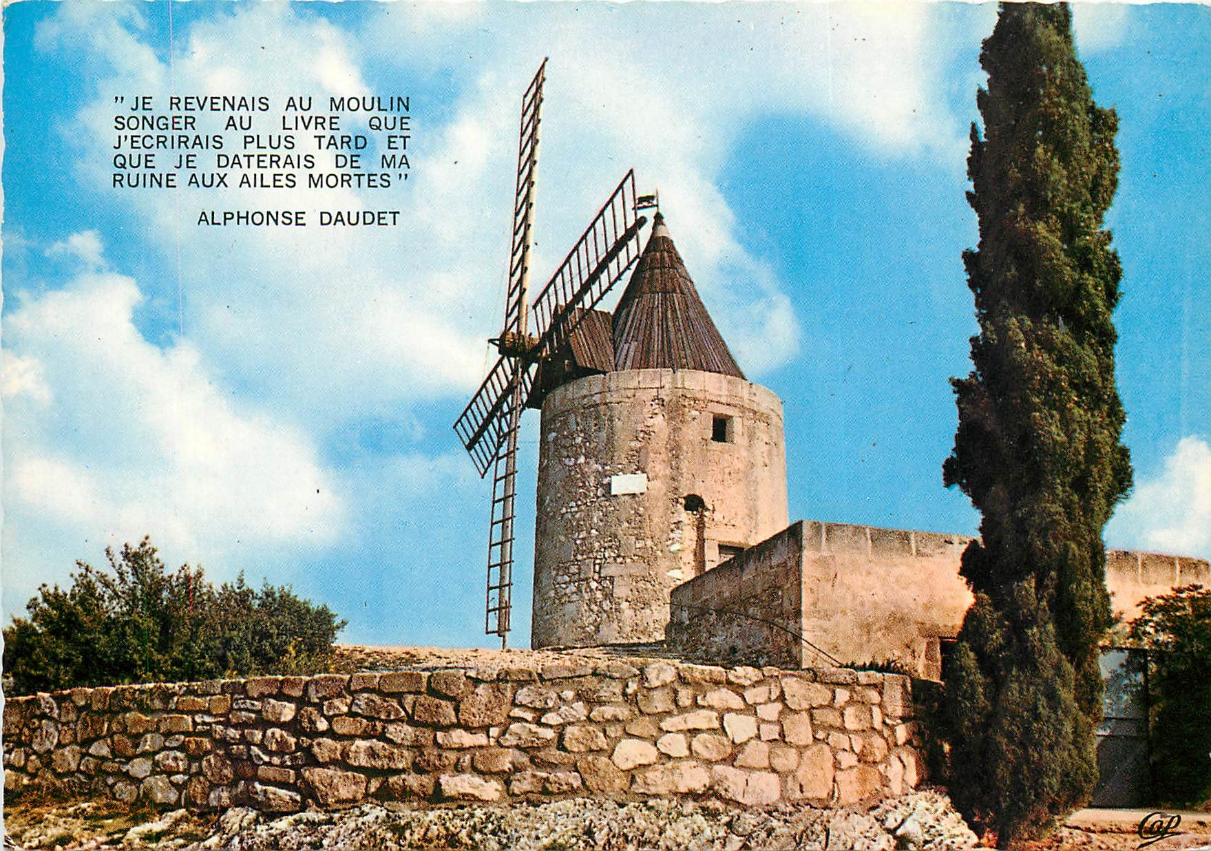 CPSM En Provence le Moulin d'Alphonse Daudet a Fontvieille