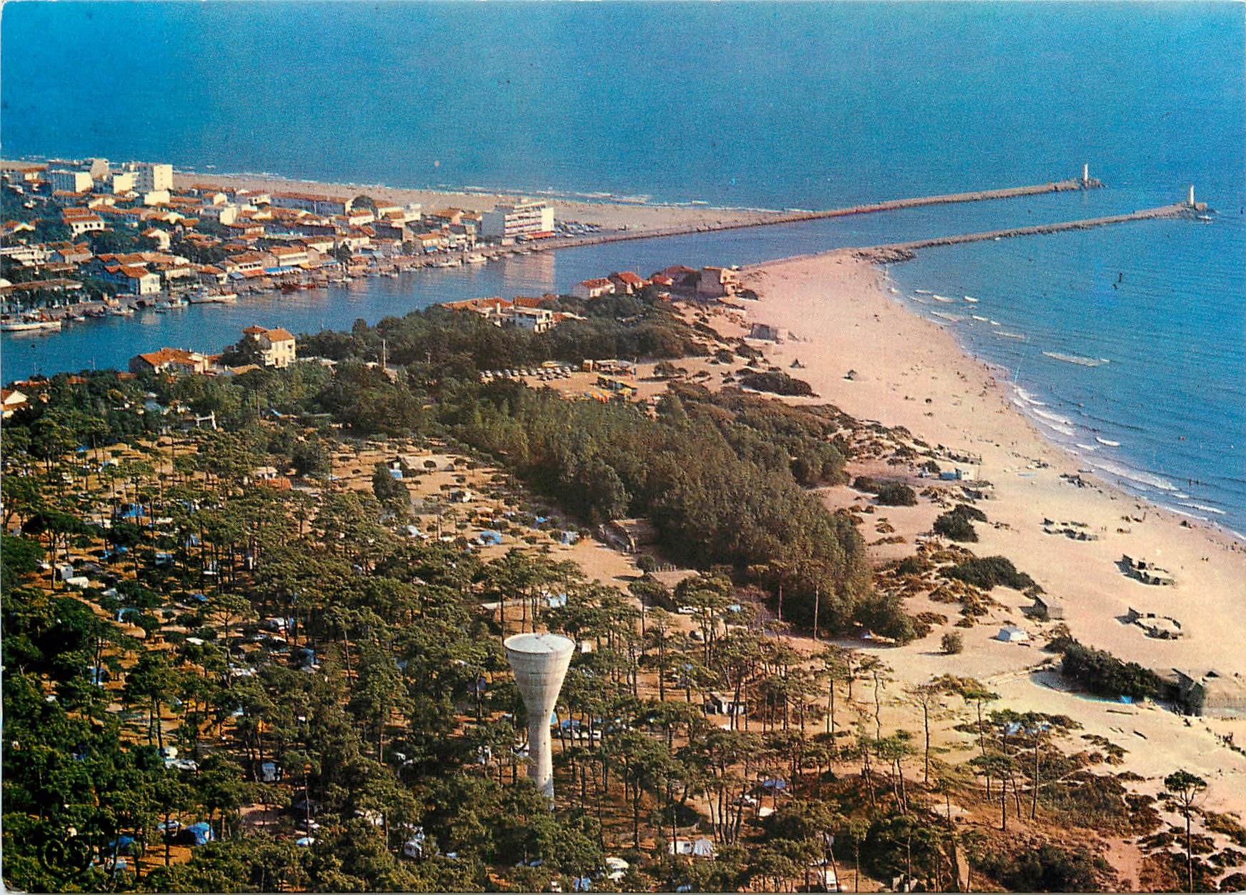 CPSM La Tamarissoere (Herault) Vue generale panoramique avec au fond les 2 Phares et le Grau d'Agde