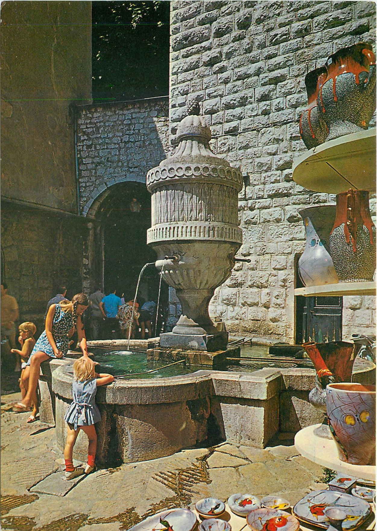 CPSM Vence Cote d'Azur French Riviera La Fontaine provencale Place du Peyra