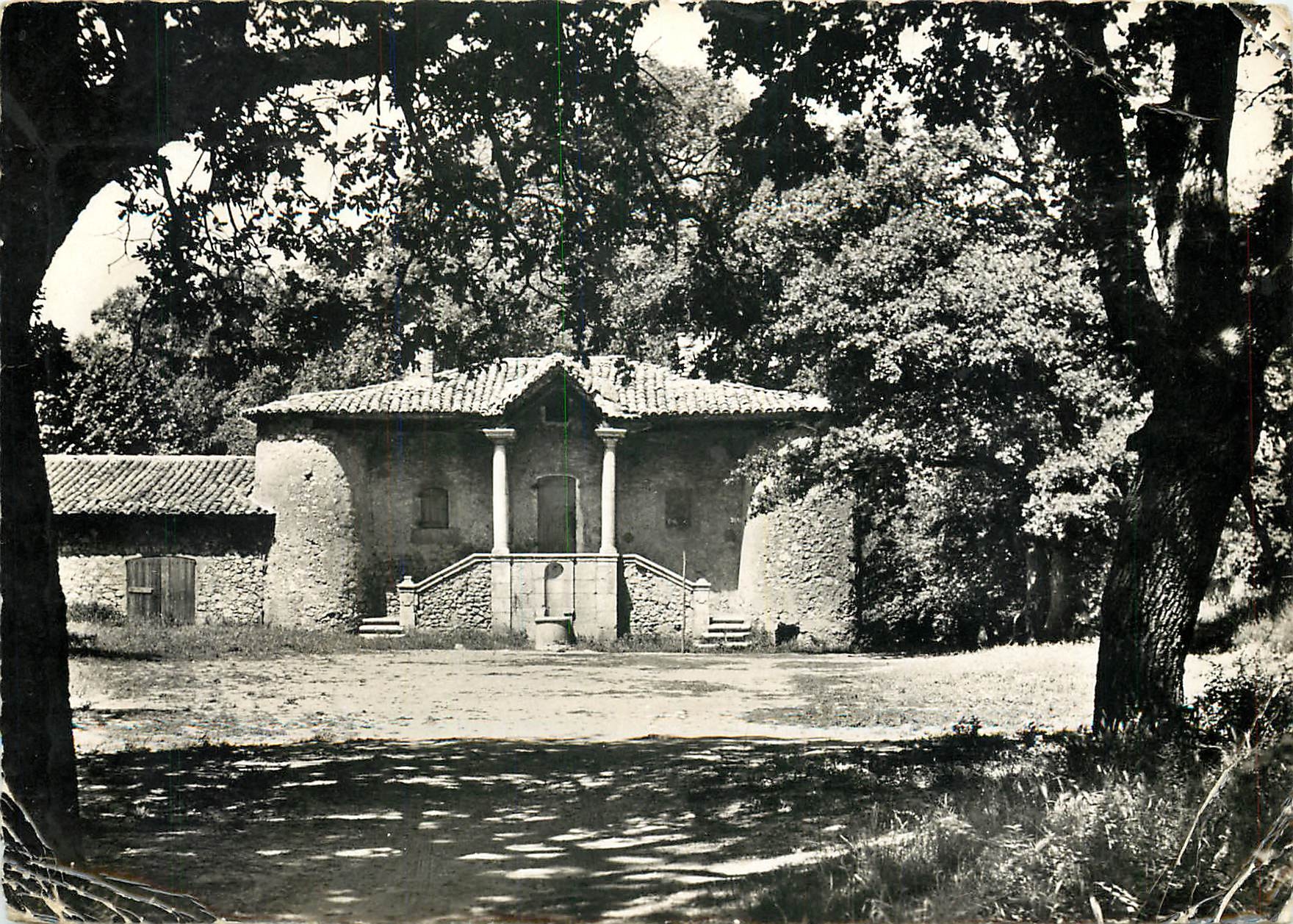 CPSM Aix en Provence pavillon de chasse du roi René à Valabre