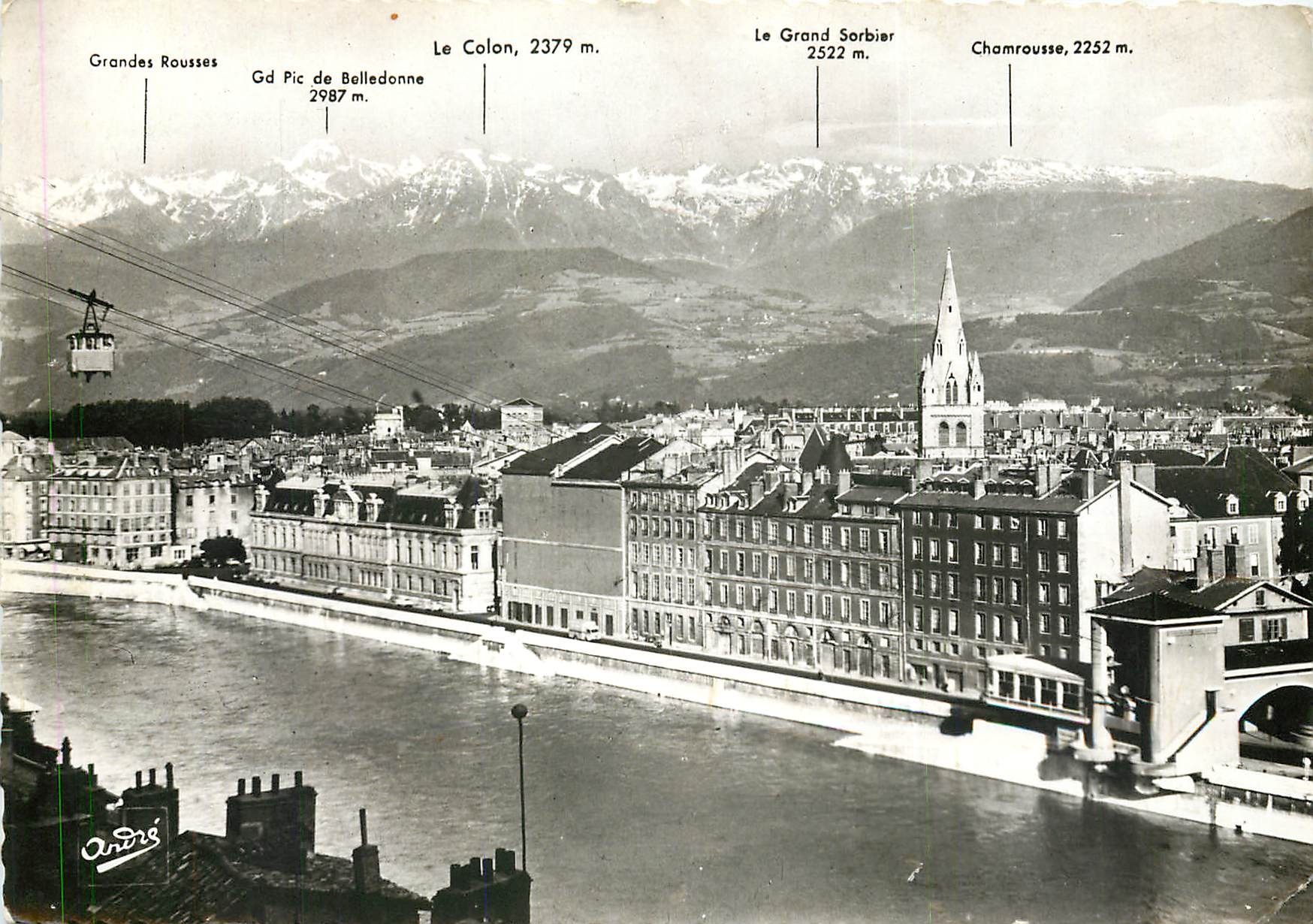 CPSM Grenoble Vue generale et Chaine de Belledonne