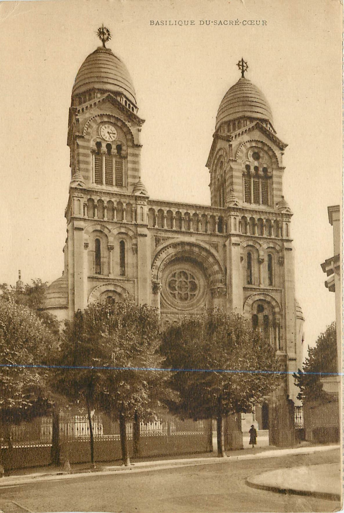 CPSM Basilique du Sacre Coeur Rue de Laxou Eglise romani Byzantine