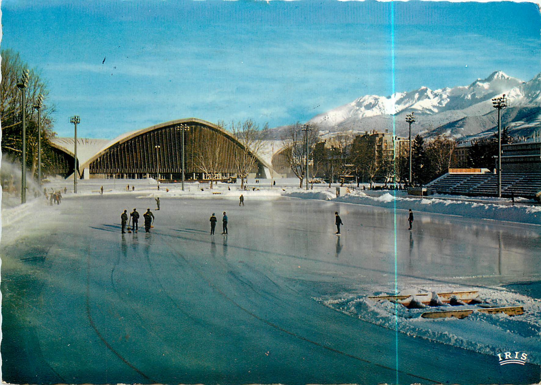 CPSM Grenoble ville olympique l'anneau de patinage de Vitesse le palais de galce