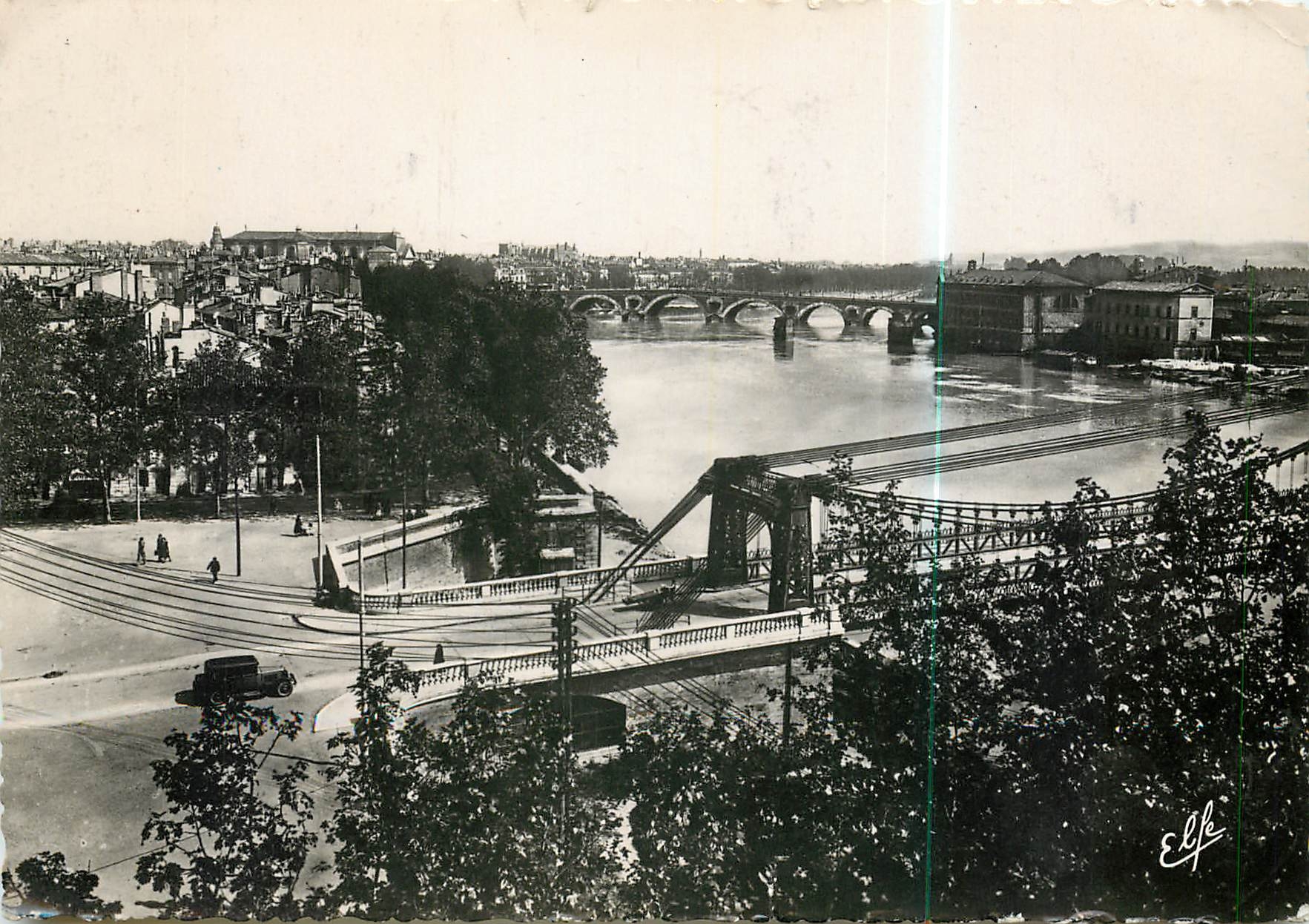 CPSM Toulouse Vue sur la Caronne Pont Saint Pierre