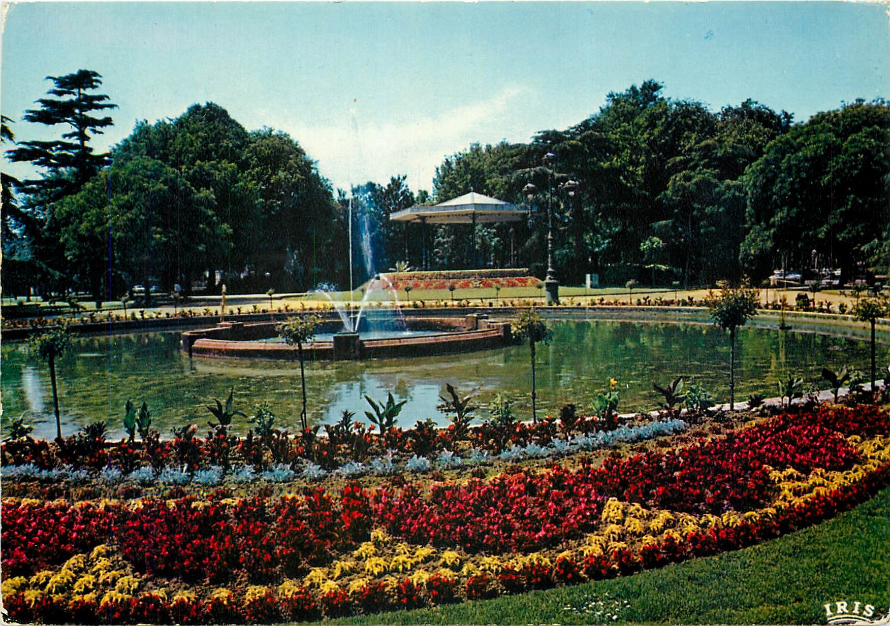 CPSM Toulouse Ville d'Art Cite des Violette le Jardin Grand Rond