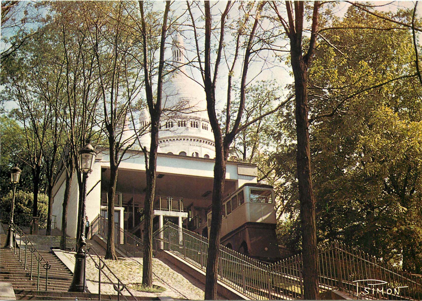 CPSM Lumieres et Scenes de Paris l'arrivee du Funiculaire cosnduisant a la basilique du Sacre Coeur
