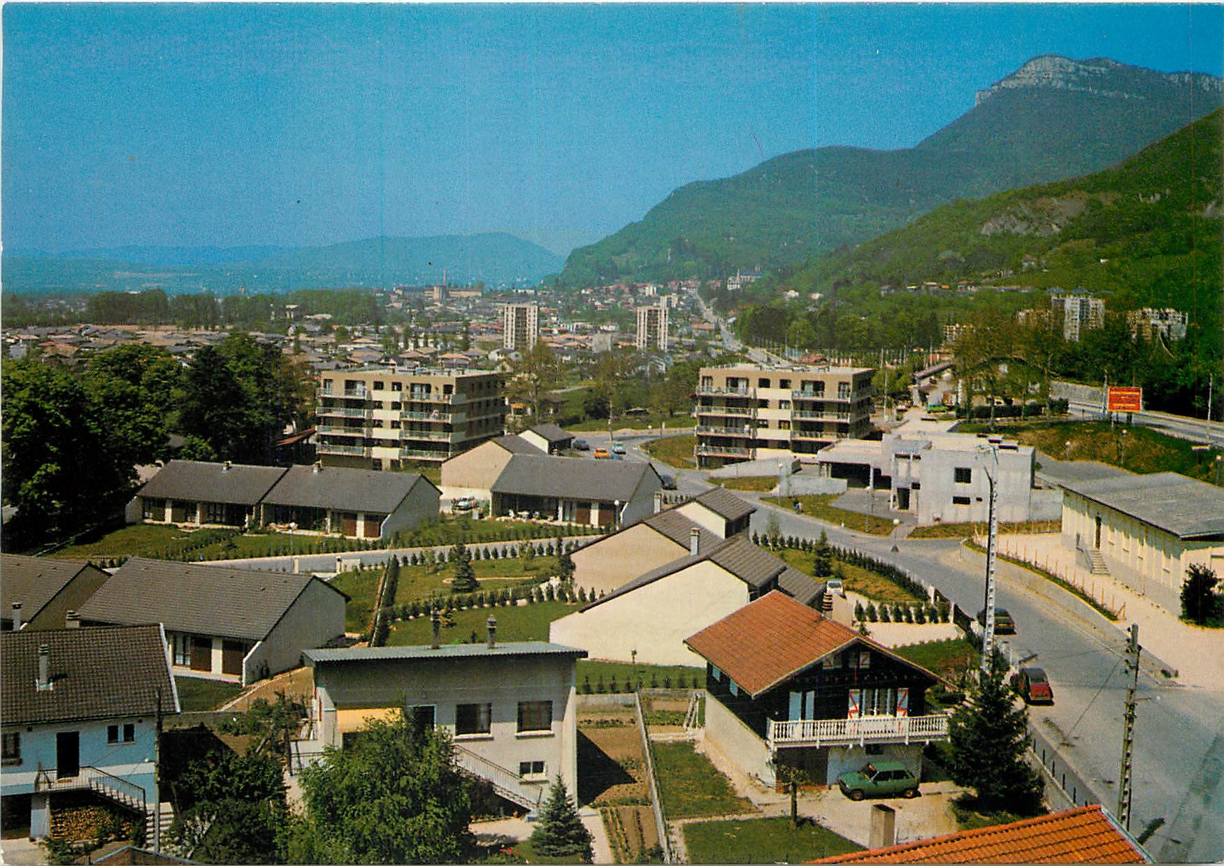 CPSM Voreppe (Isere) Les quartiers de Colouise et de Bourg Vieux au fond le Grand Ratz