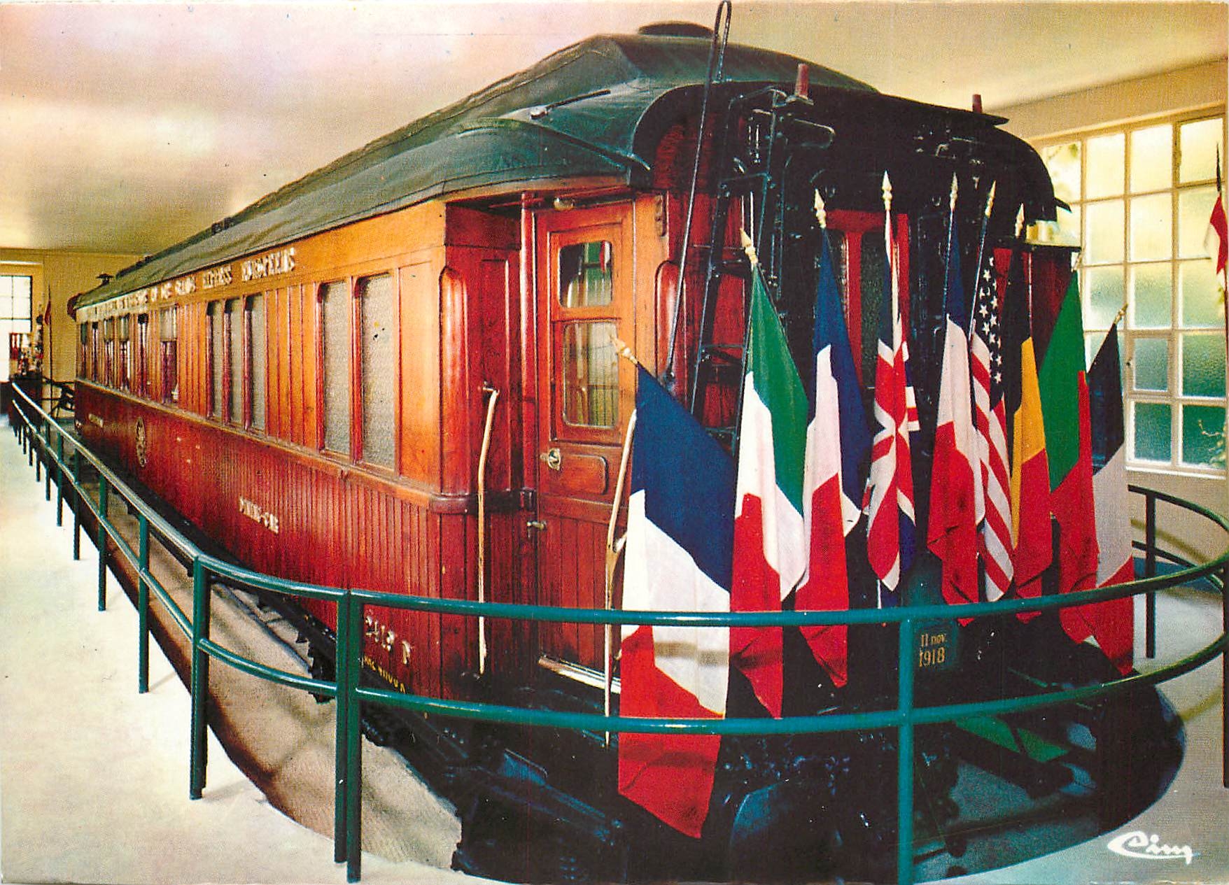 CPSM Clairiere de l'Armistice le Wagon du Marechal Foch