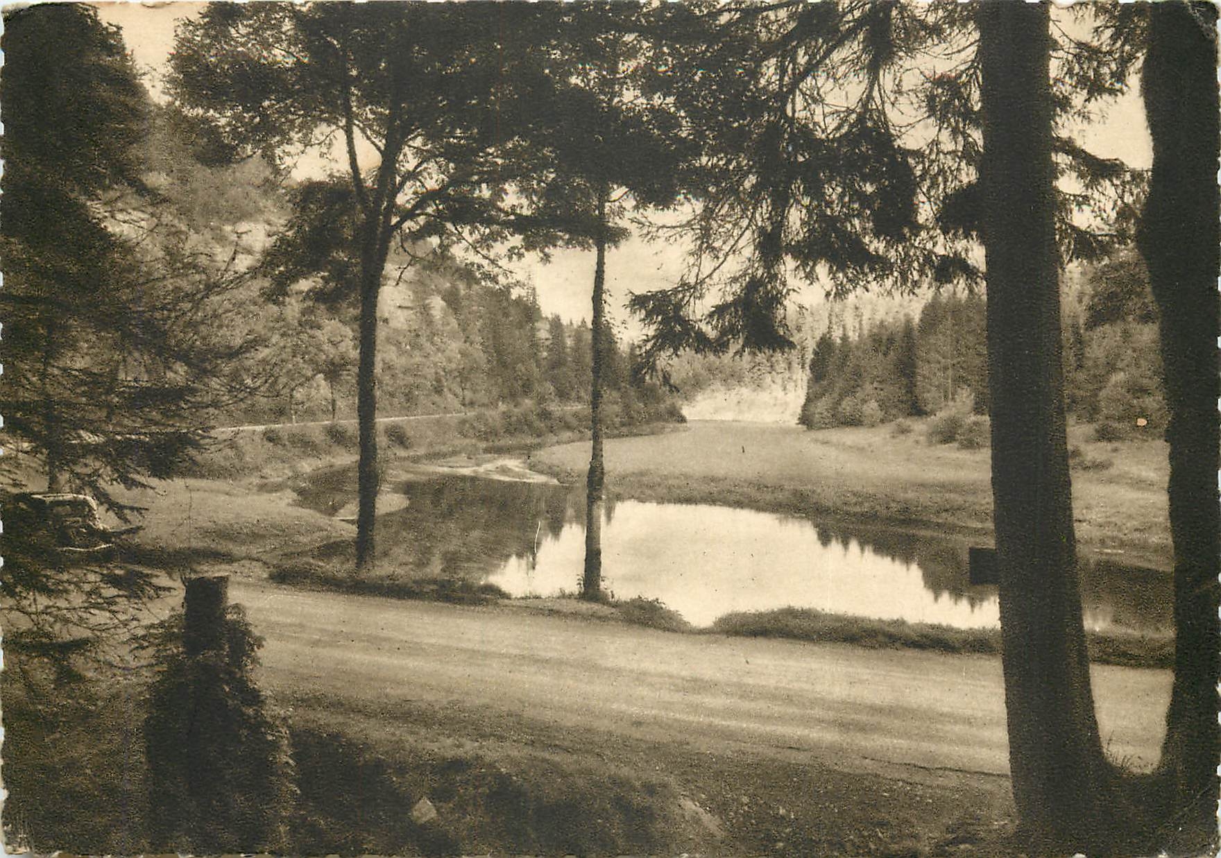 CPSM Vers N D de Remonot (Doubs) Le Doubs flane devant la Grotte du Tresor