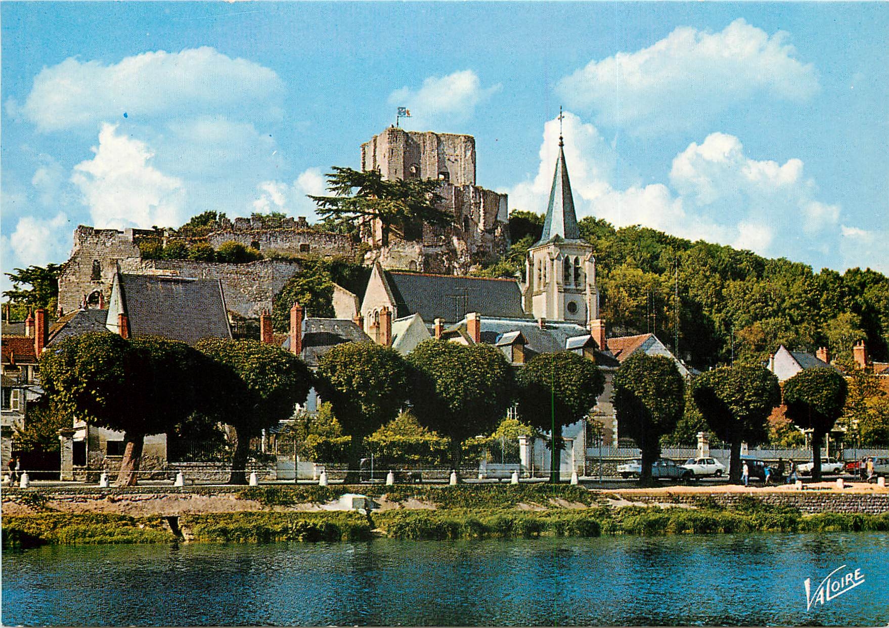 CPSM En Touraine Montrichard (Loir et Cher) Le cher l'Eglise Sainte Croix et le donjon du XIIe s