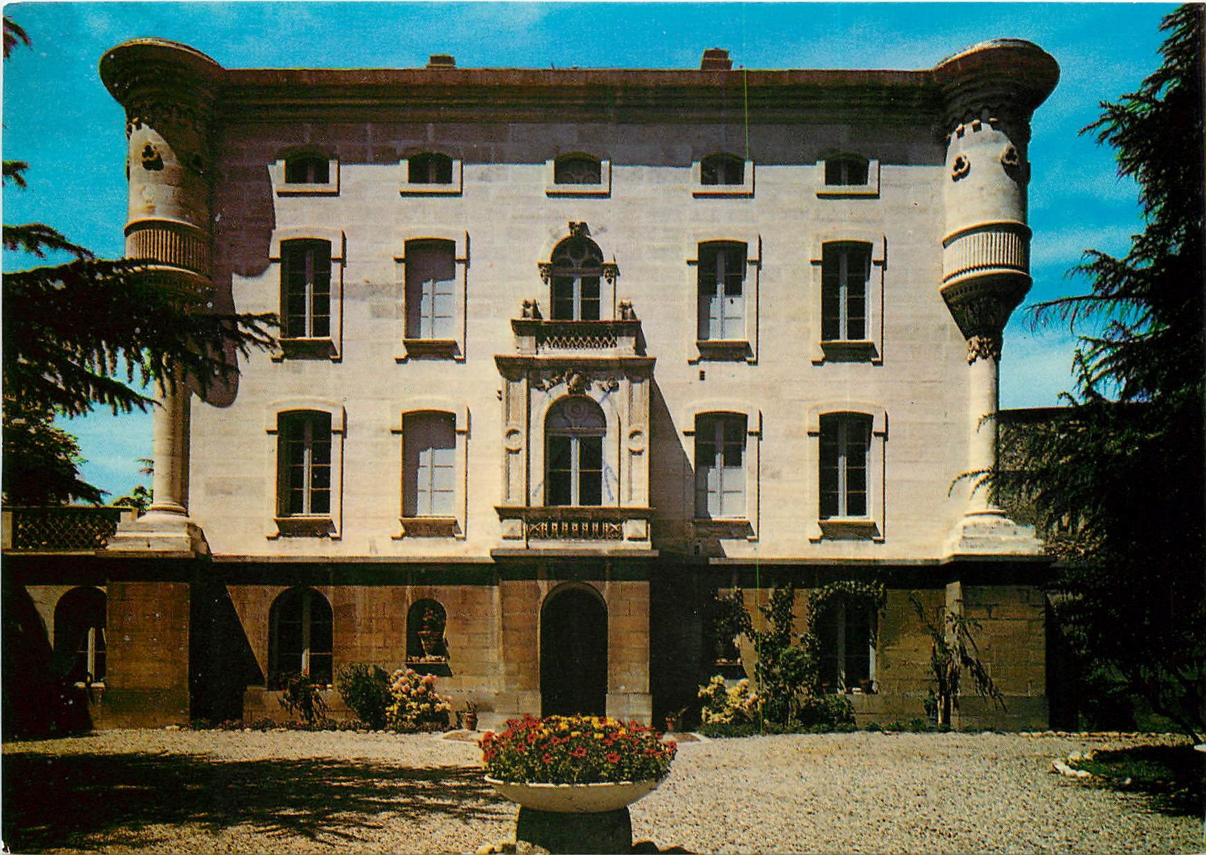 CPSM Saint Ambroix (Gard) Le chateau de Fabiargues