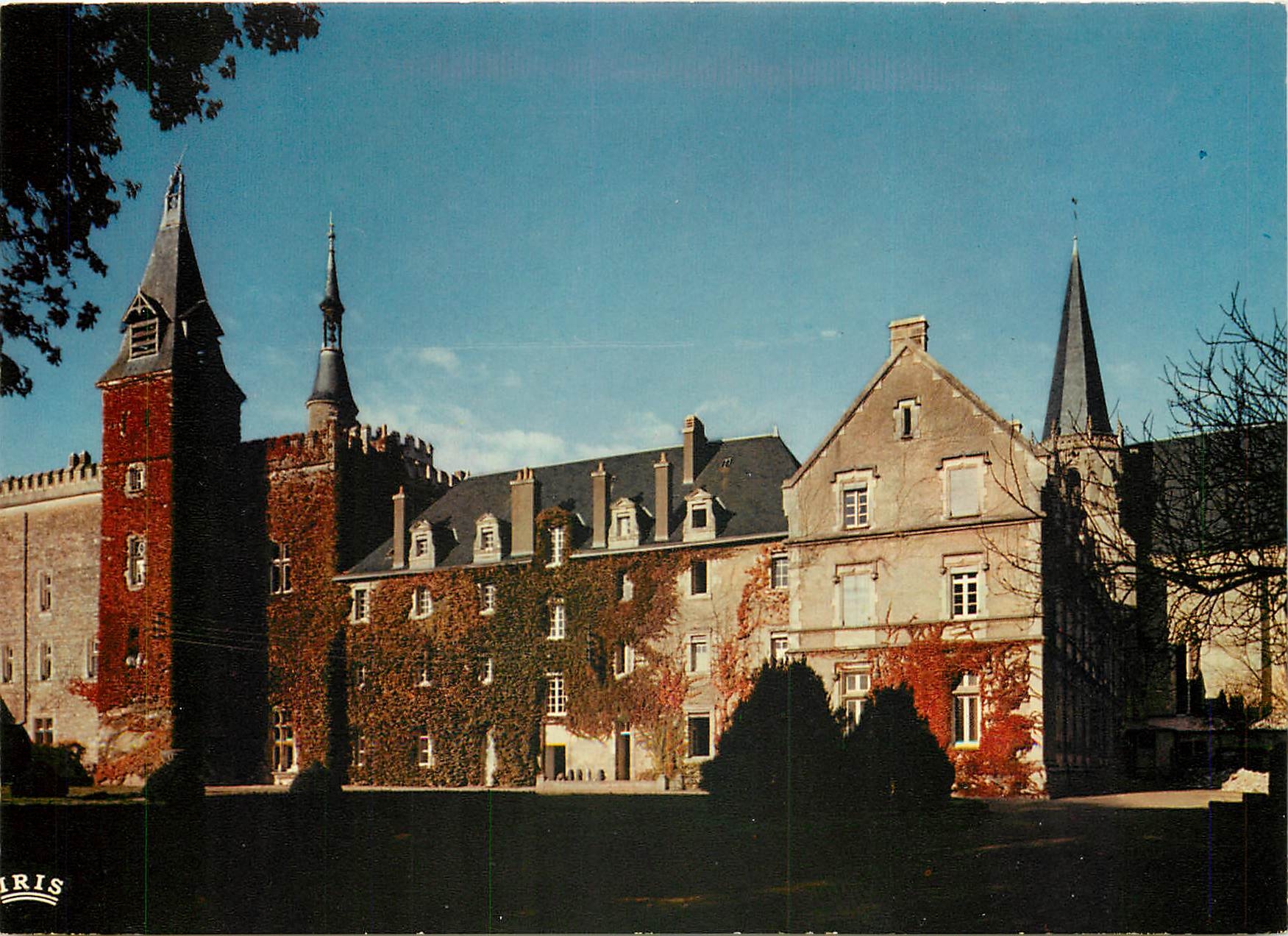 CPSM La Vienne Touristique Vallee du Clain l'Abbaye Saint Martin de Liguge