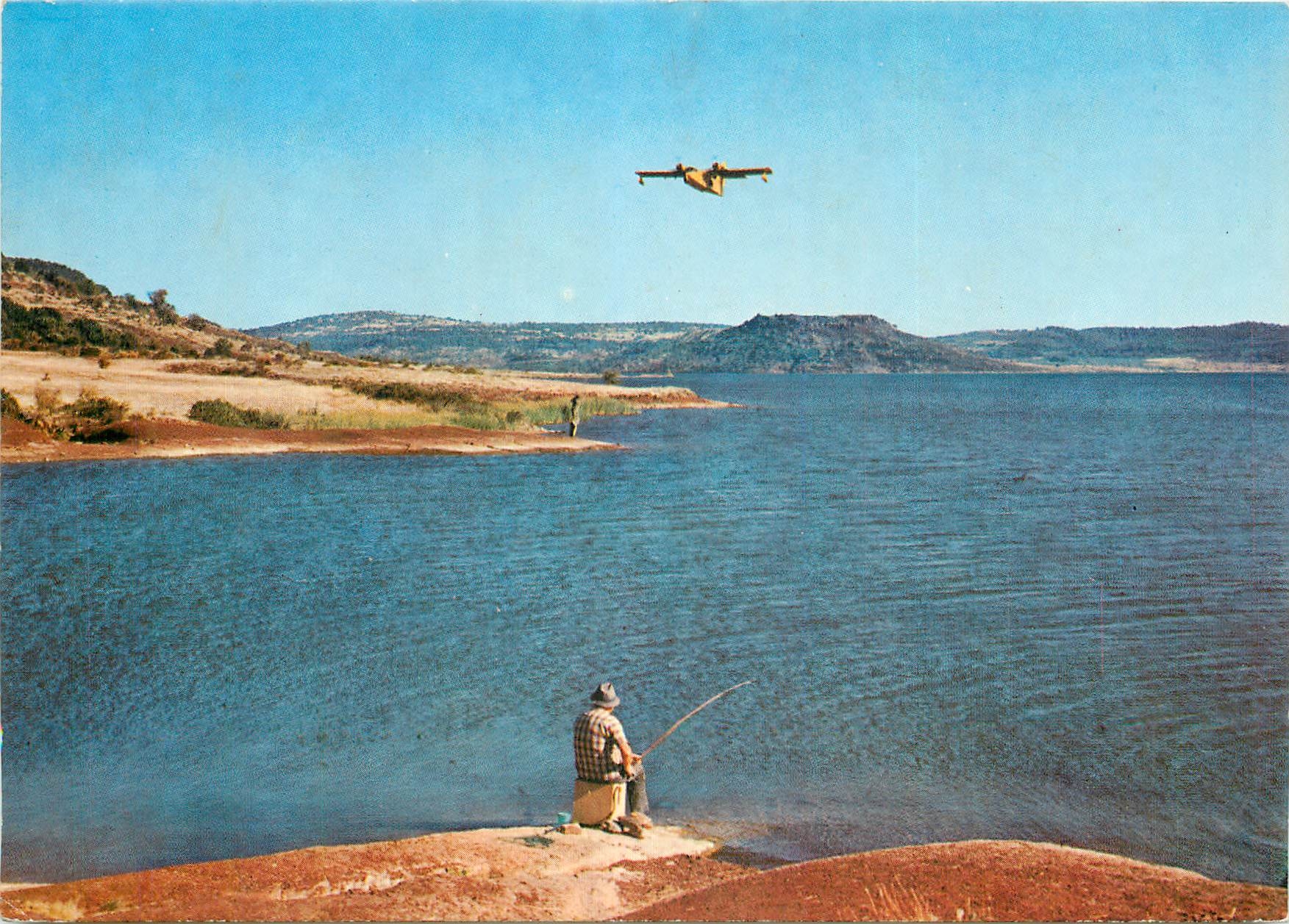 CPSM Environs de Clermont L'Herault le Lac du Salagou depart du Canadair