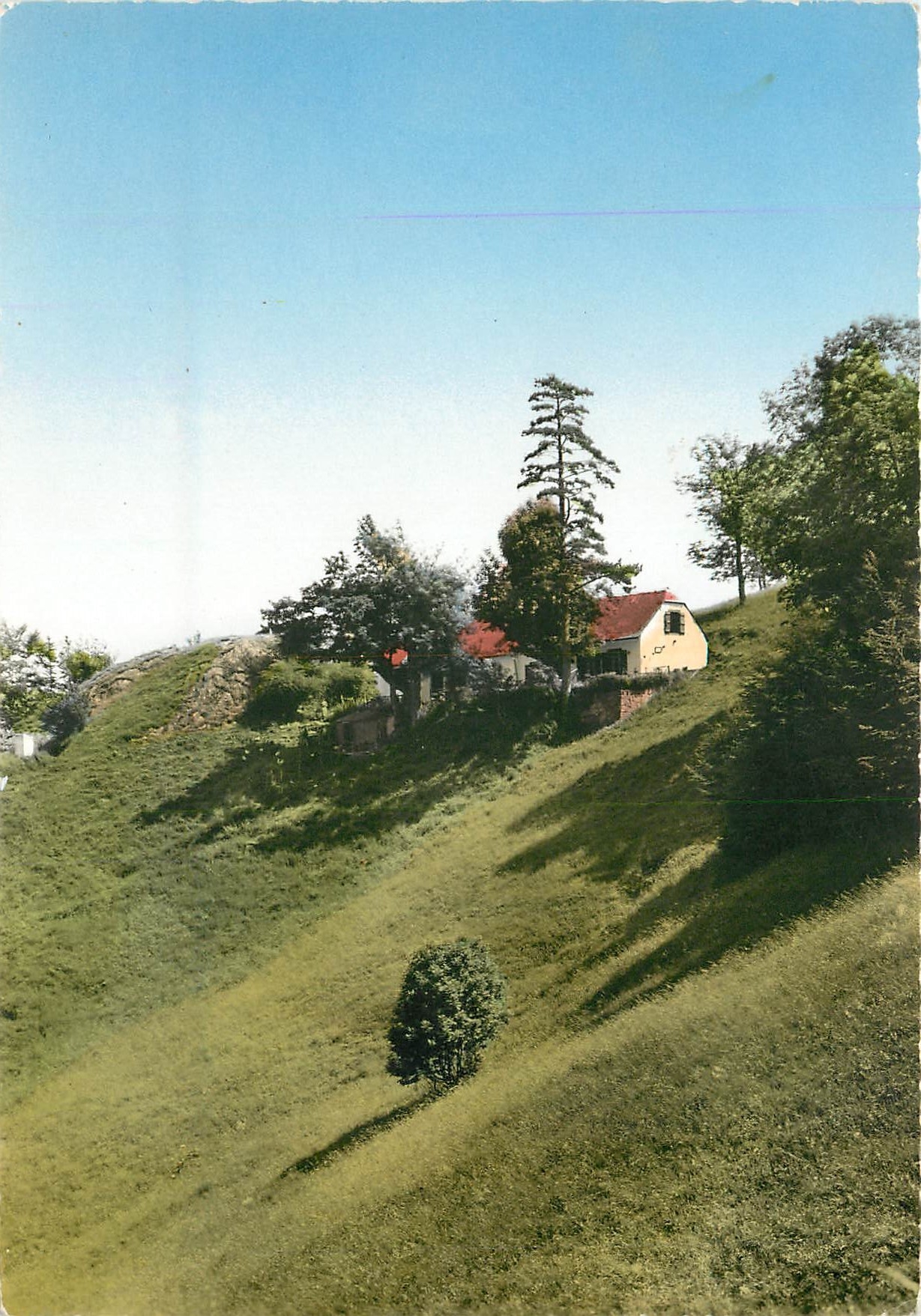CPSM Env de Cauterets (Htes Pyrenees) Hostellerie de la reine Hortense (1 215 m)
