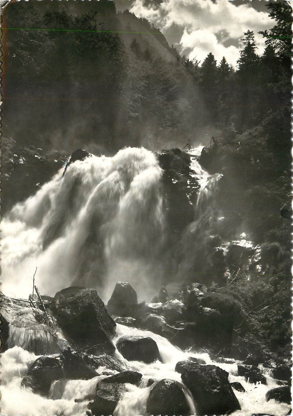 CPSM Cauterets (H P) La Cascade de Lutour