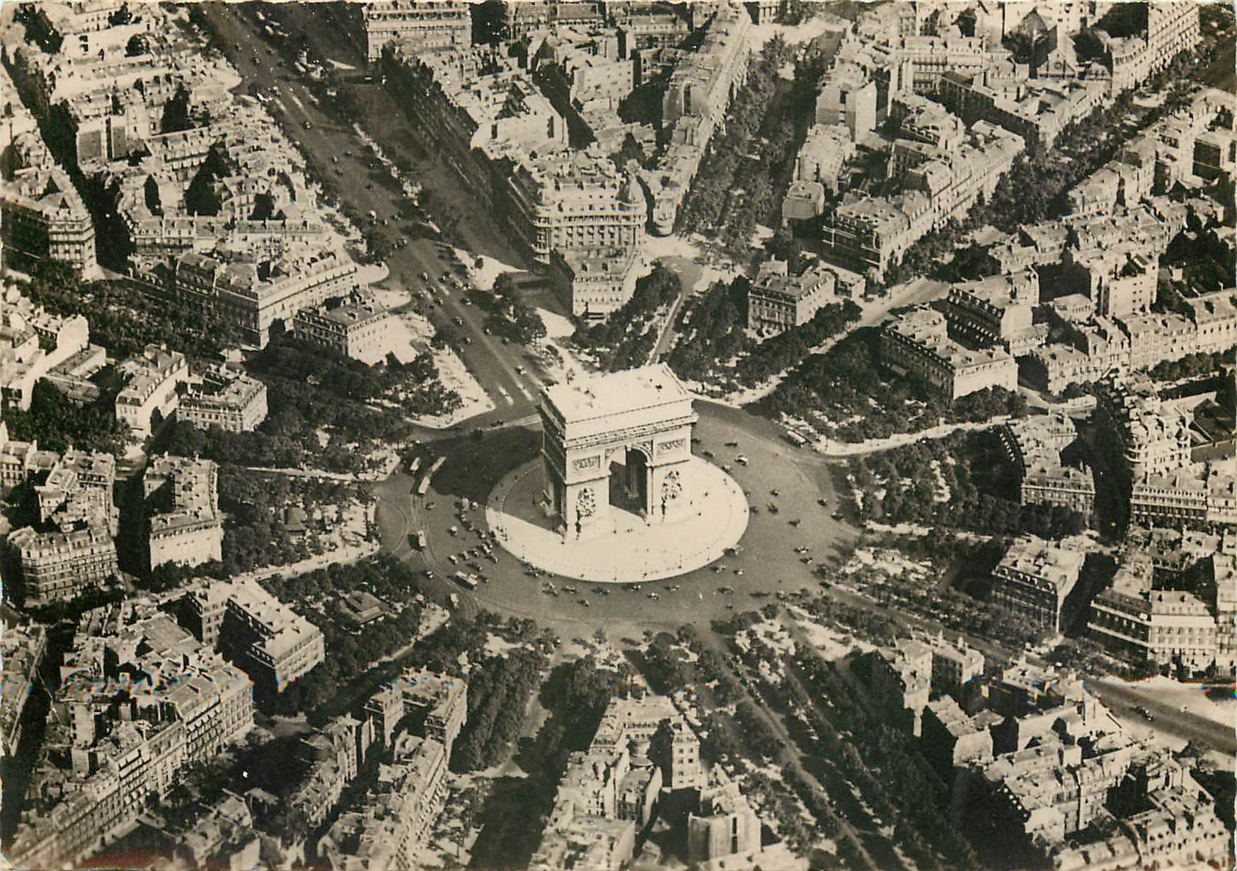 CPSM Paris Place et Arc de Triomphe de l'Etoile