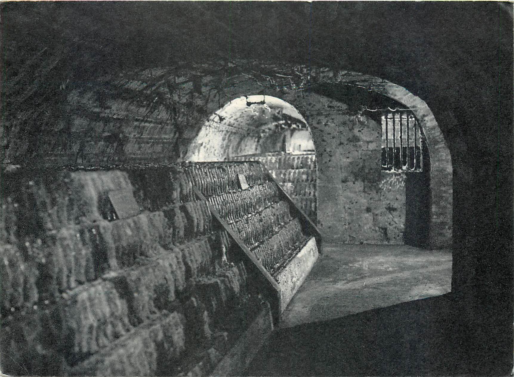 CPSM Epernay Maison fondee en 1743