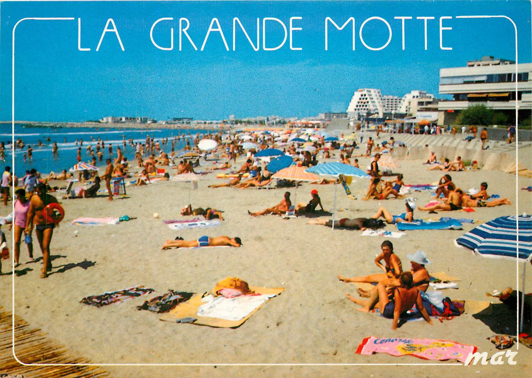 CPSM La Grande Motte La Ville de l'An 2000 la plage