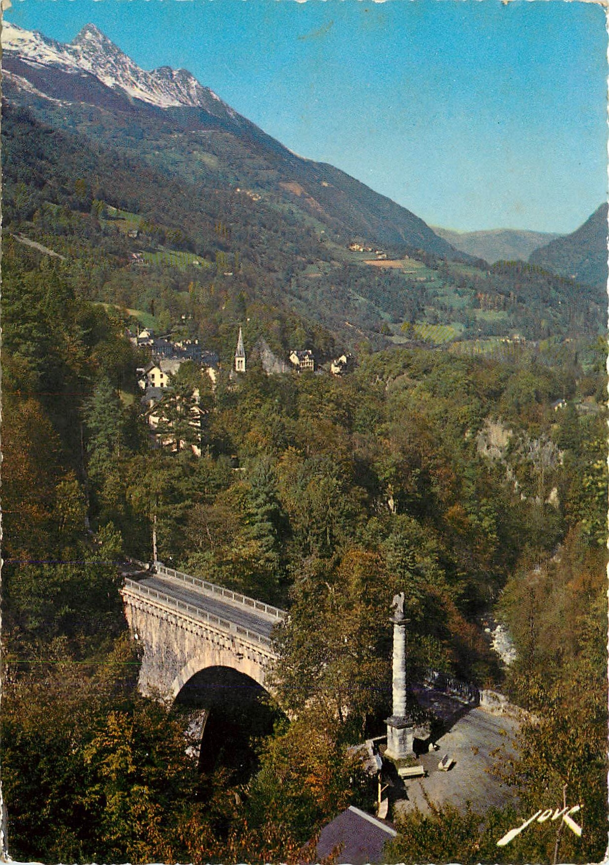 CPSM Luz Saint Sauveur (H P) Le Pont Napoleon et la Station thermal de Luz
