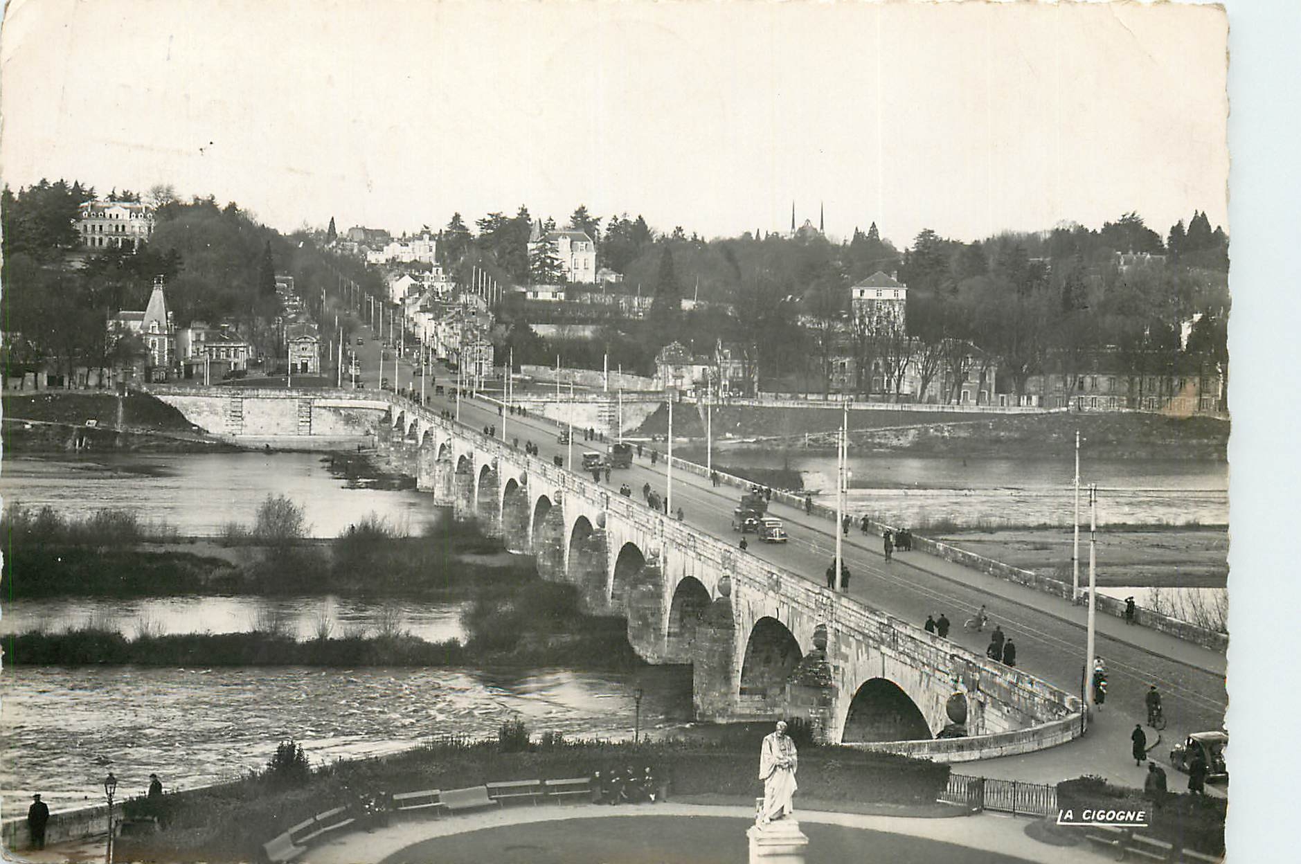 CPSM Tours (Indre et Loire) Pont Wilson Coteaux de Saint Cyr