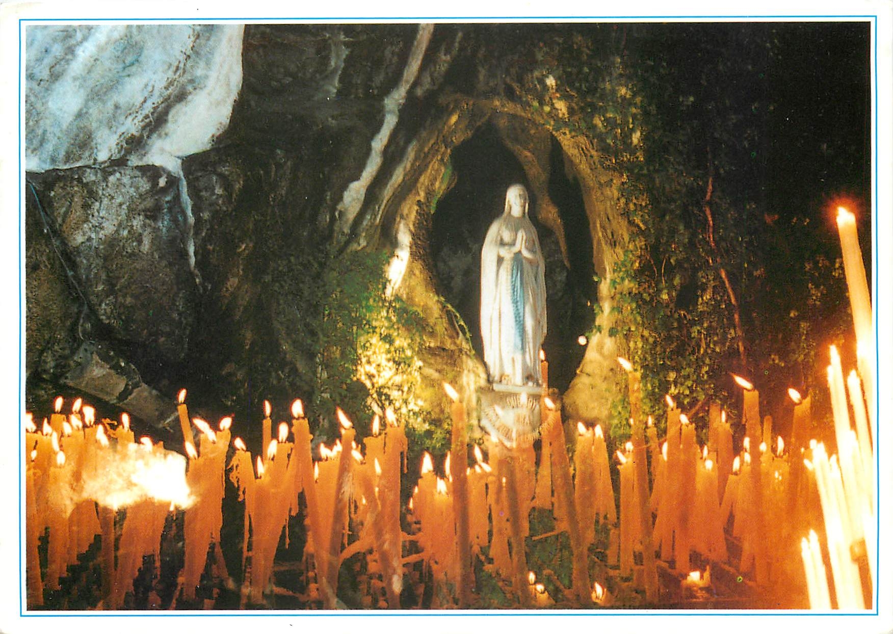 CPSM Lourdes La Grotte Miraculeuse