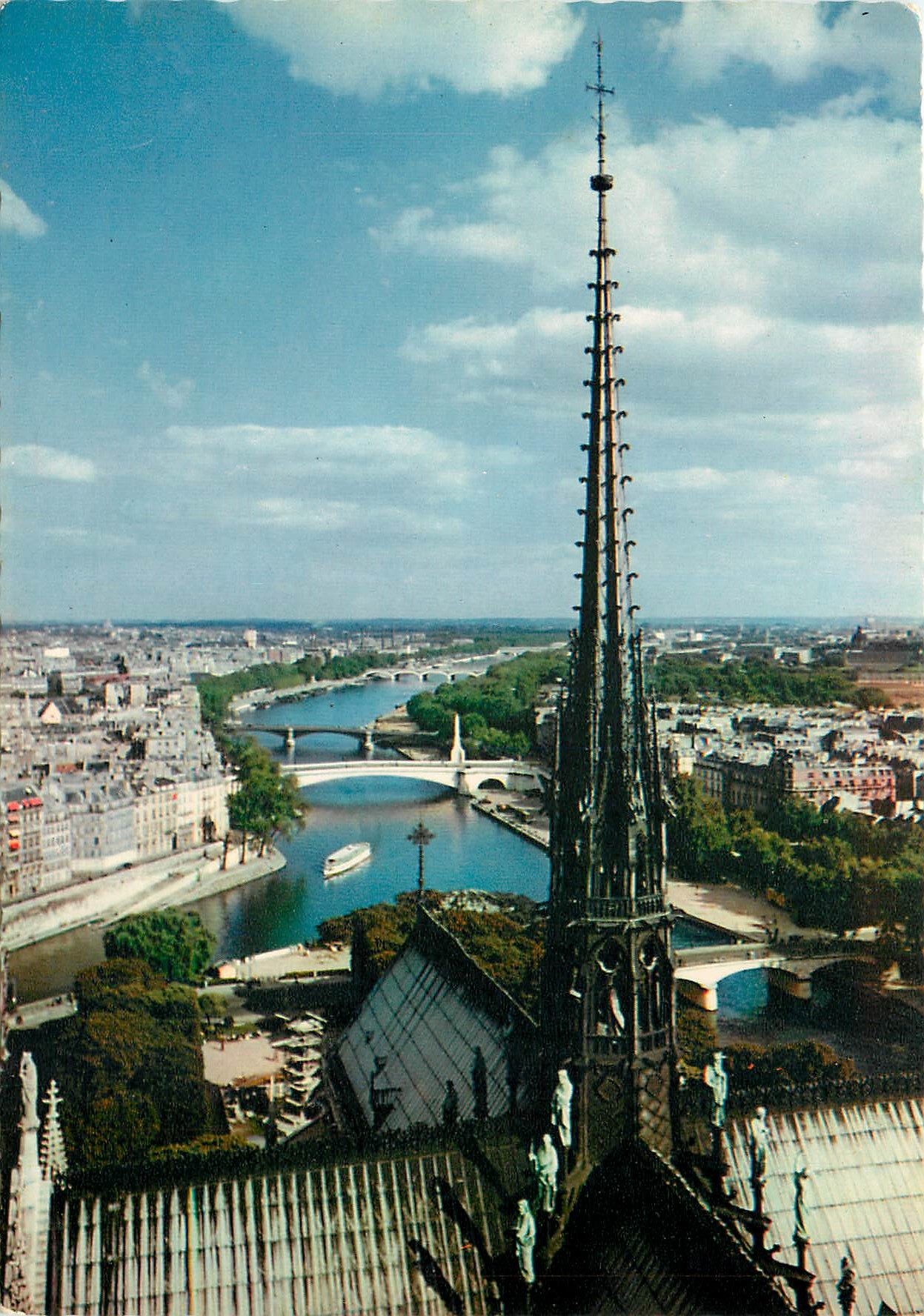 CPSM Vue sur la Seine et N D