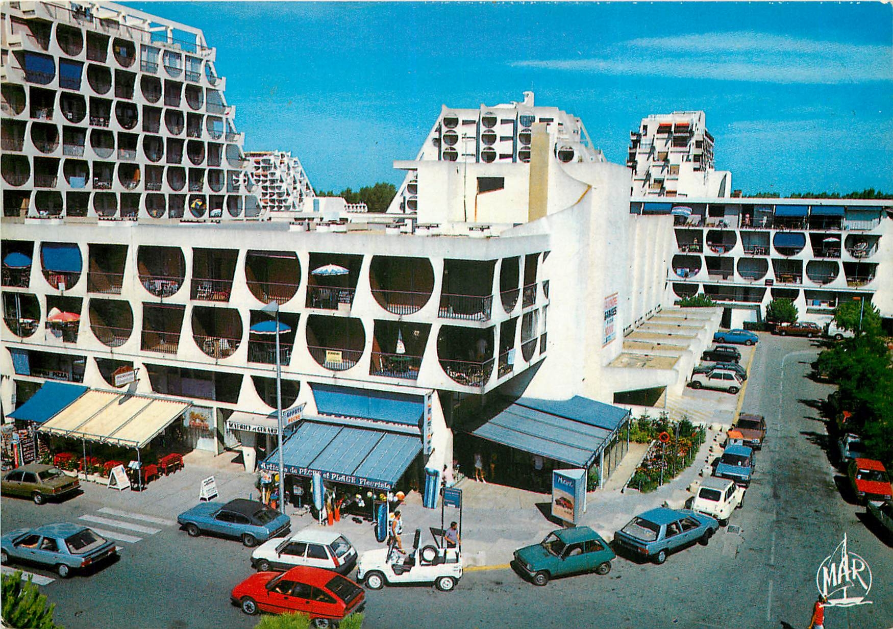 CPSM Le Grand Motte Ville de l'An 2000 La Motte Fleurie Rue du Port