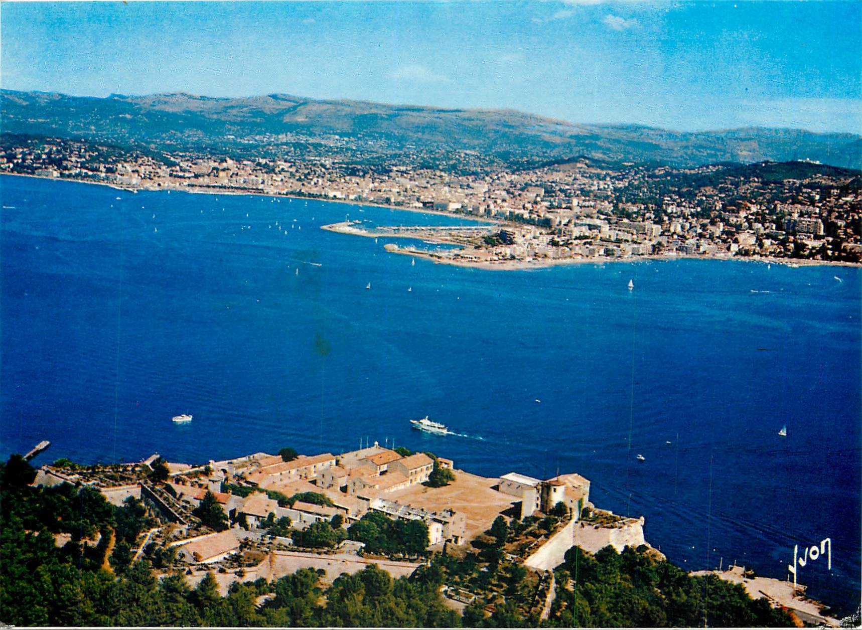 CPSM Les Iles de Lerins (A Mme) Fort de l'Ile Marguerite Prison du Masque de fer et du Marechal Baza