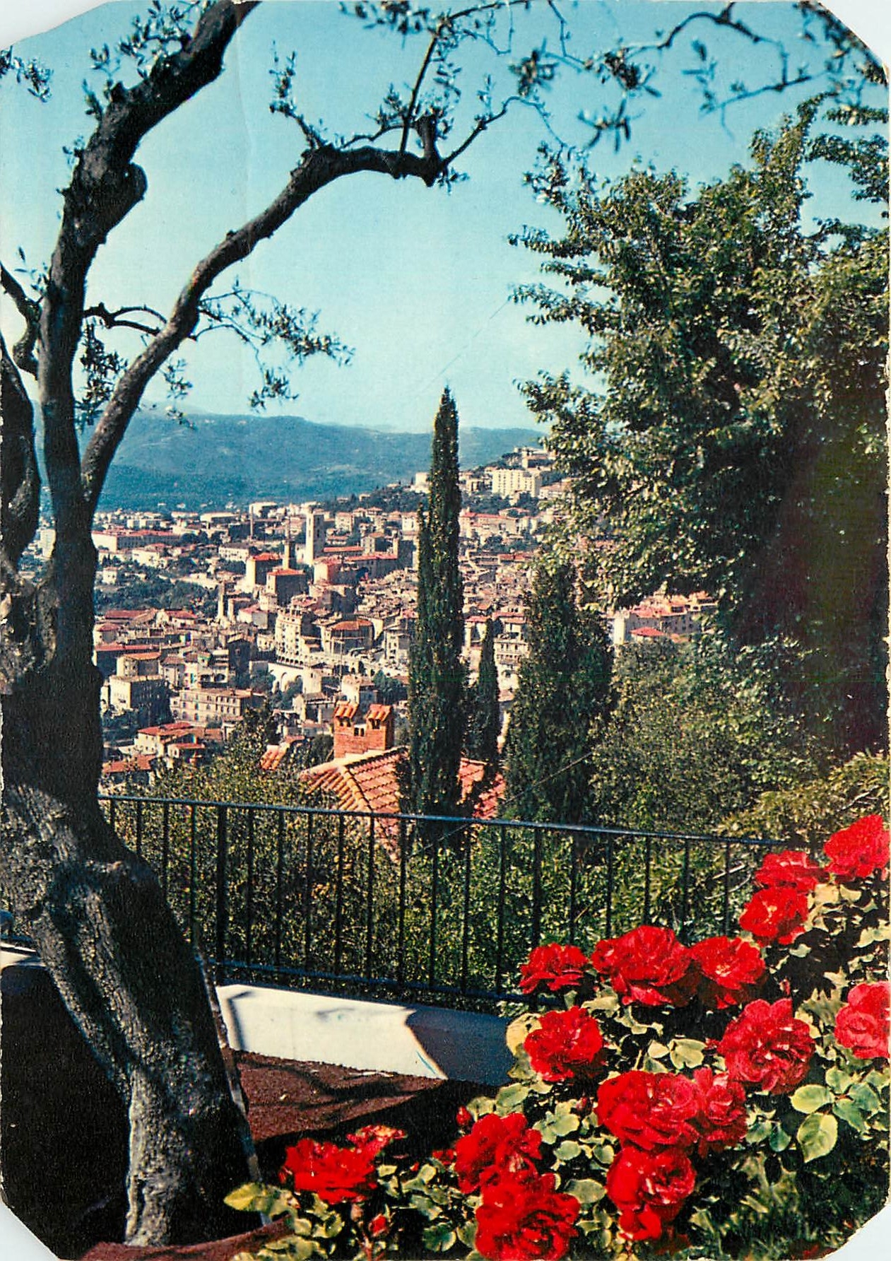 CPSM La Cote d'Azur French Riviera Grasse La Cite des Parfums Echappee sur la Ville