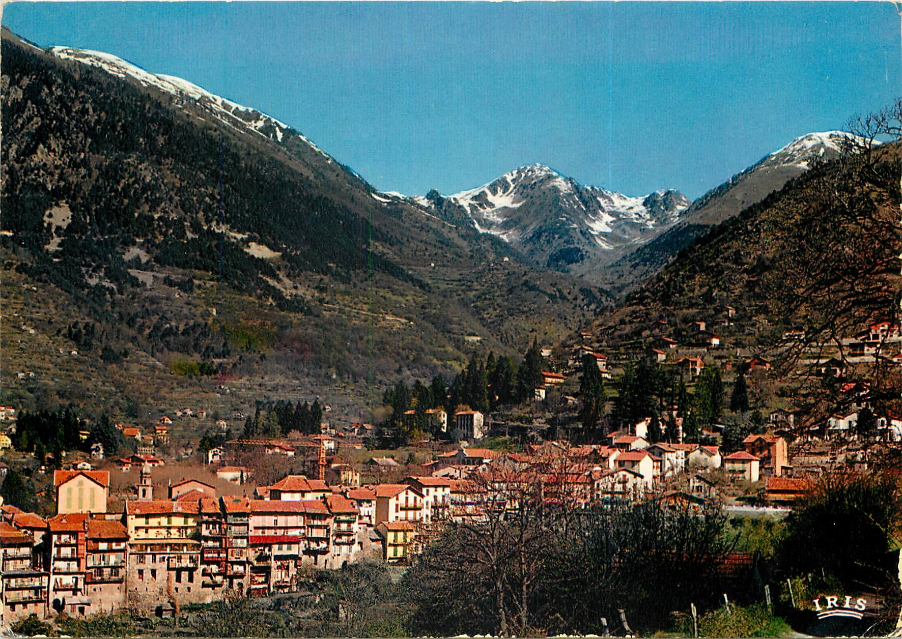 CPSM La Suisse Nicoise St Martin Vesubie (A M) alt 960 m vue generale au fond  la Cine Archas et la