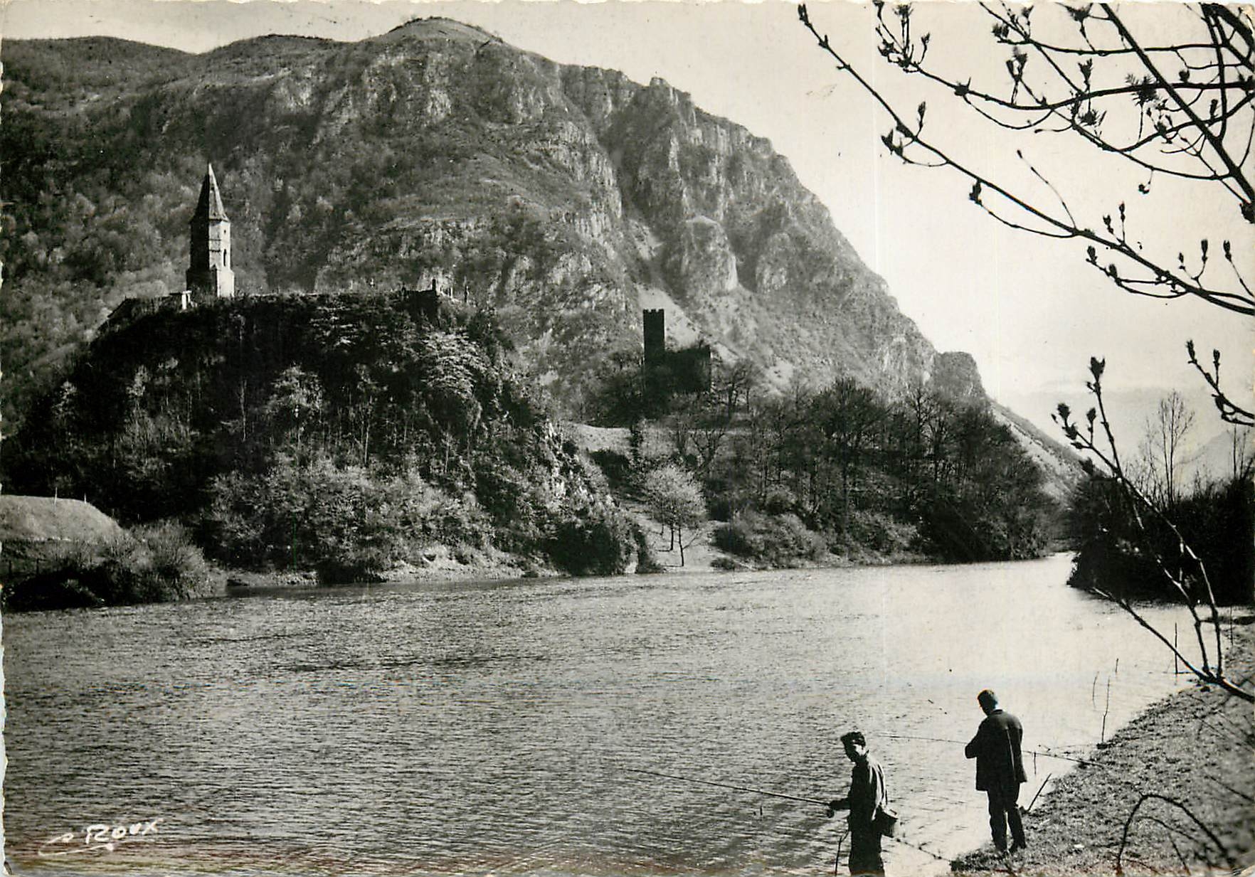 CPSM Castet (B P) Le lac de Castet paradis des pecheurs de Truites