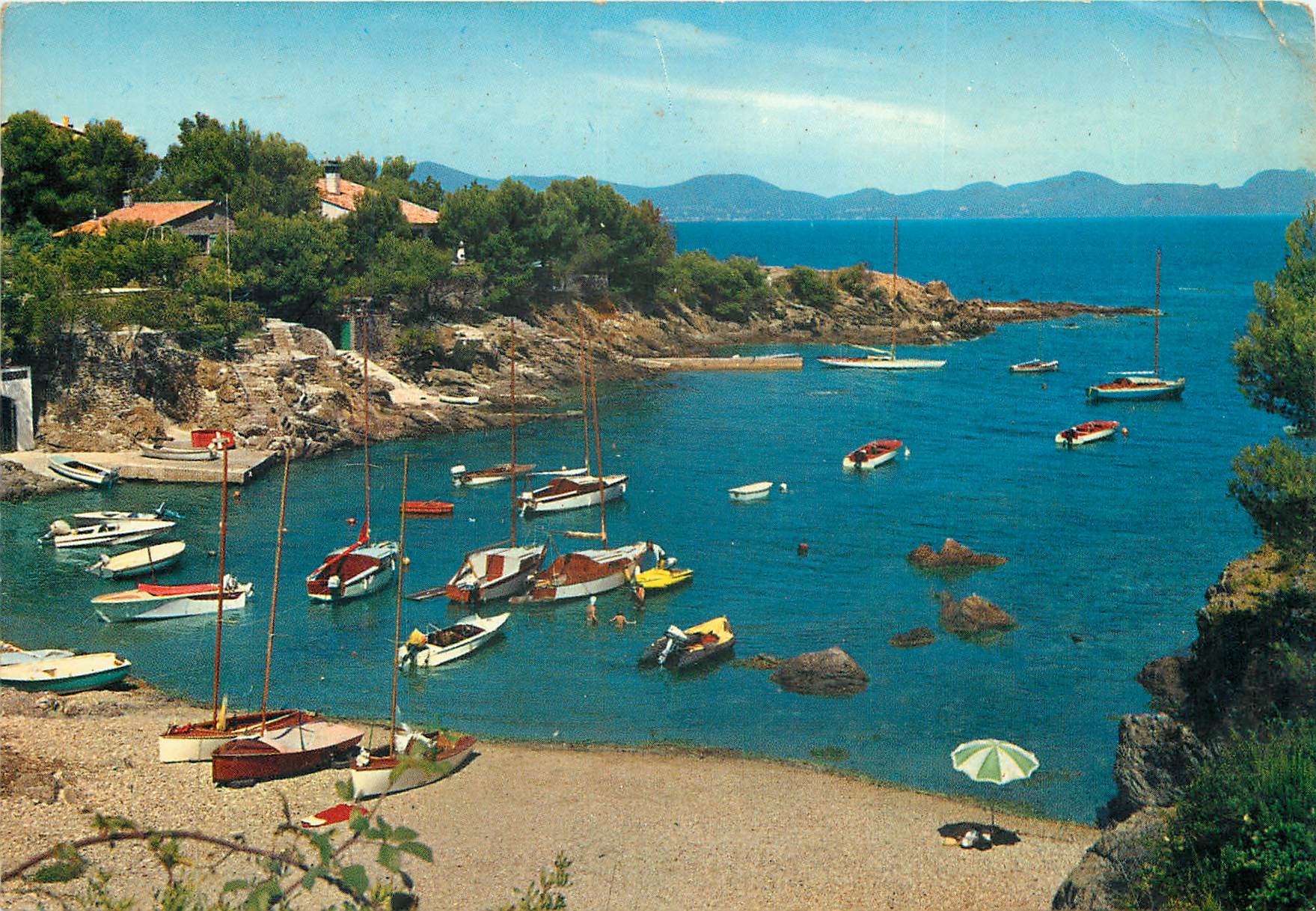 CPSM La Cote d'Azur Les Issambres (Var) Calanque du Grand Ferreil