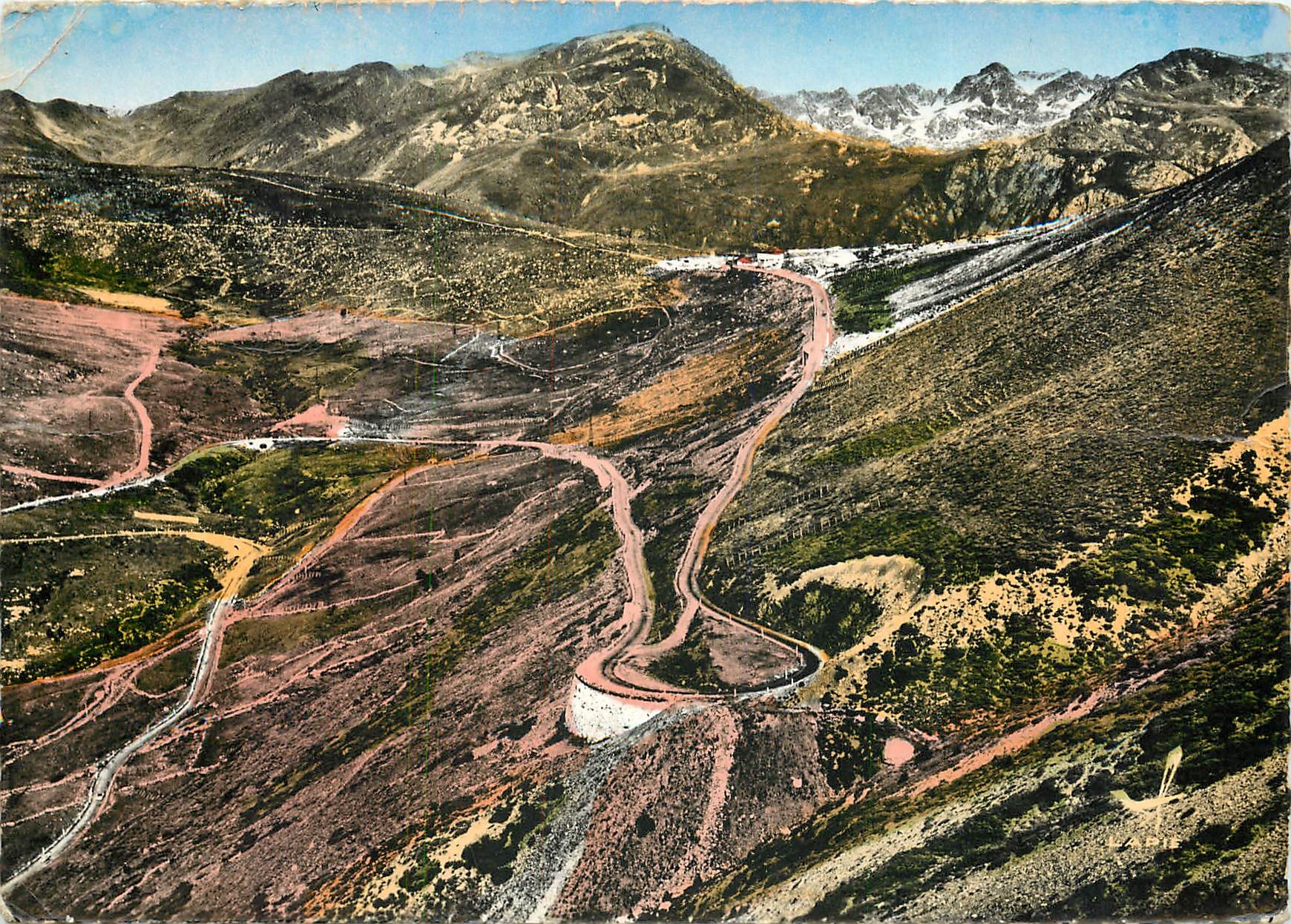 CPSM Co de Puymores (P O) Le grand cvirage et vue generale