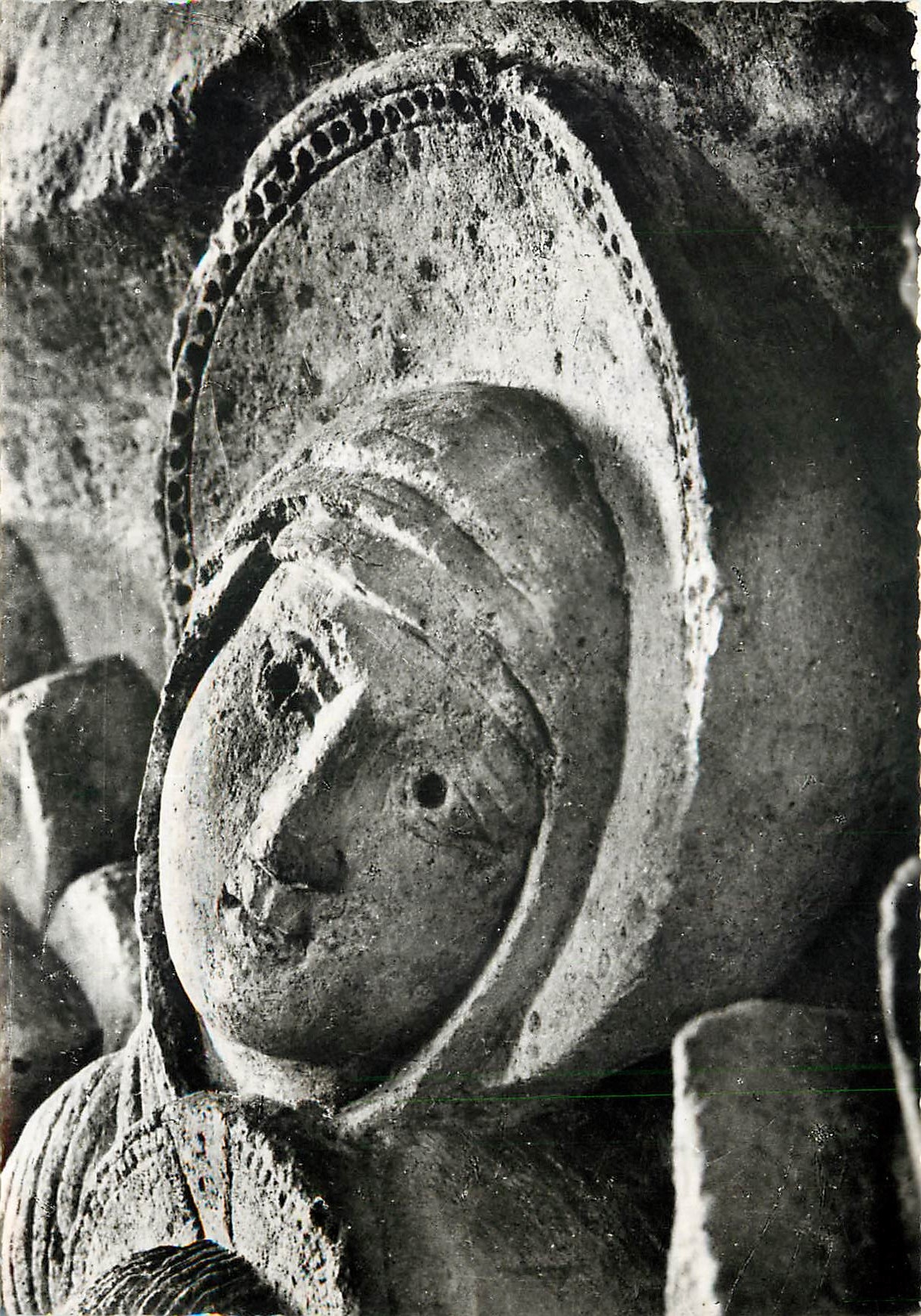 CPSM Cathedrale d'Autun (S et L) Fuite en Egypte Tete de la Vierge Chapiteau (XIIe s)