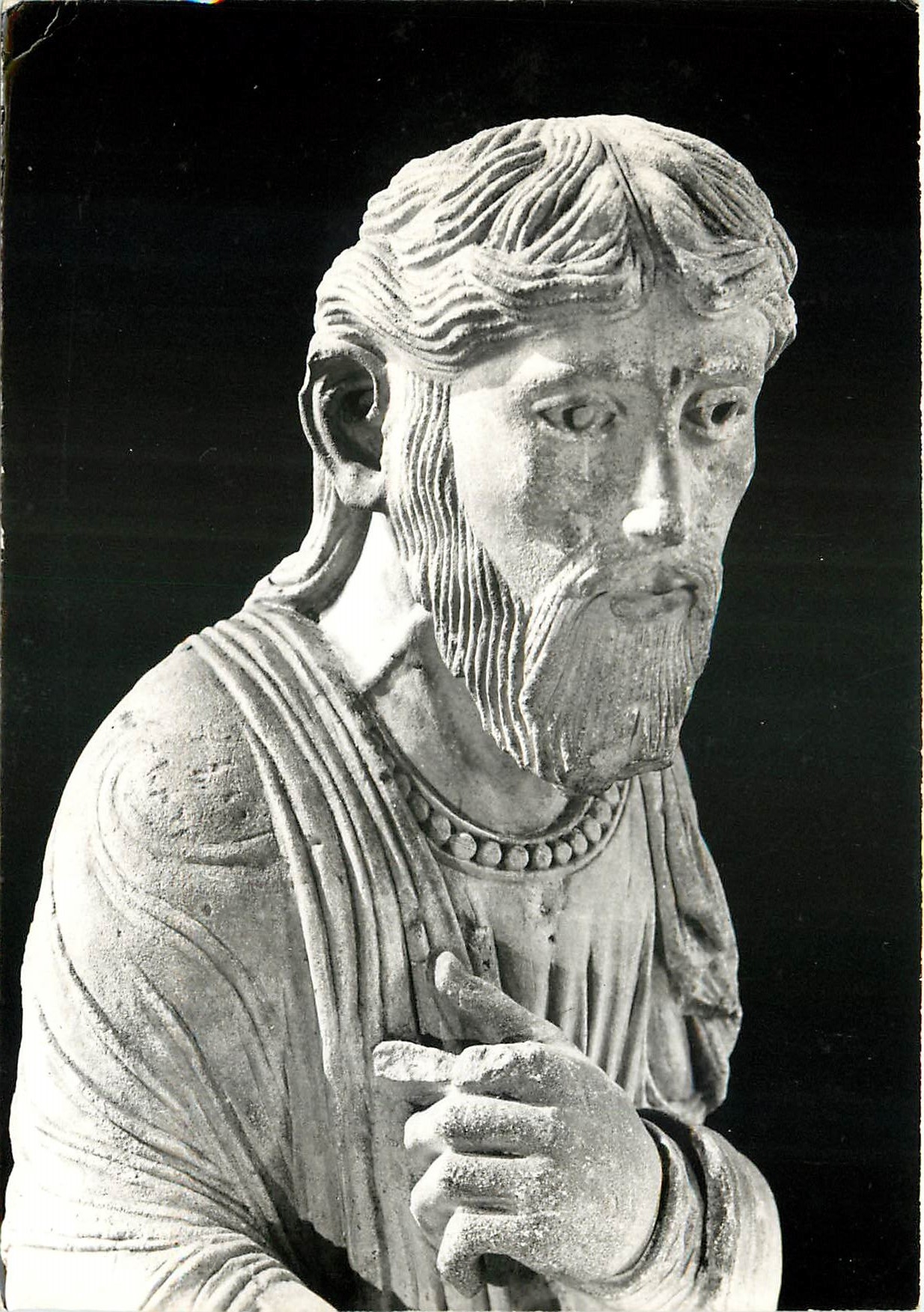 CPSM Moine Martin XIIe Ste Andre detail d'une sculpture provenant du tombeau de St Lazare Musee Roli
