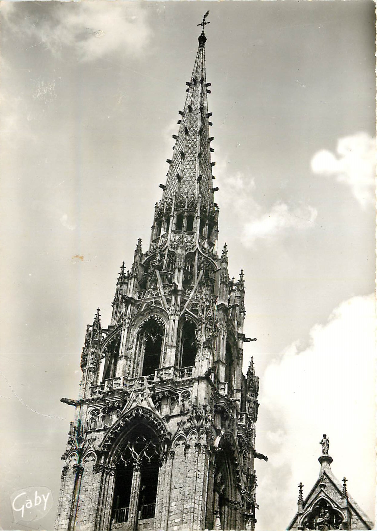 CPSM Chartres (E et L) La fleche Nord de la Cathedrale
