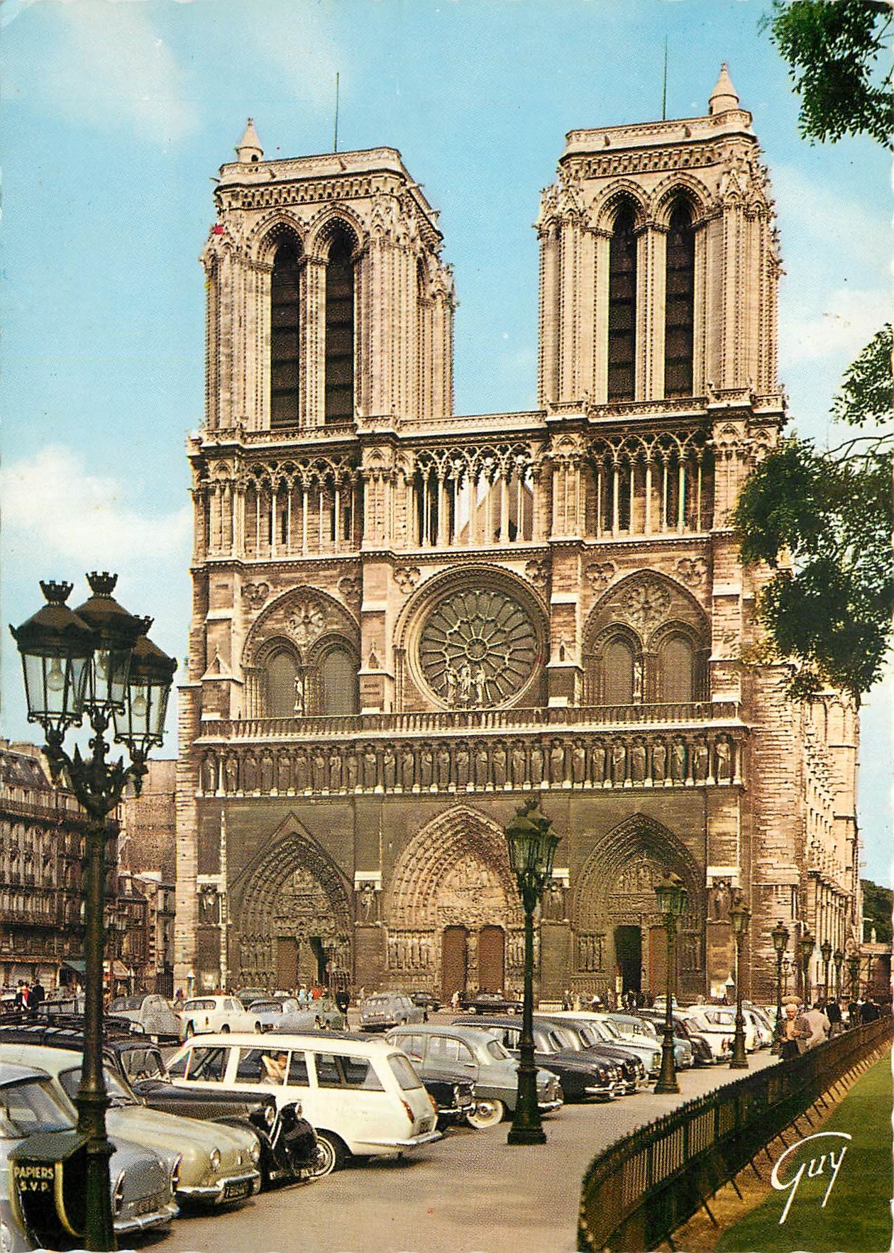 CPSM Paris Facade de la Cathedrale N D (1163 1260)