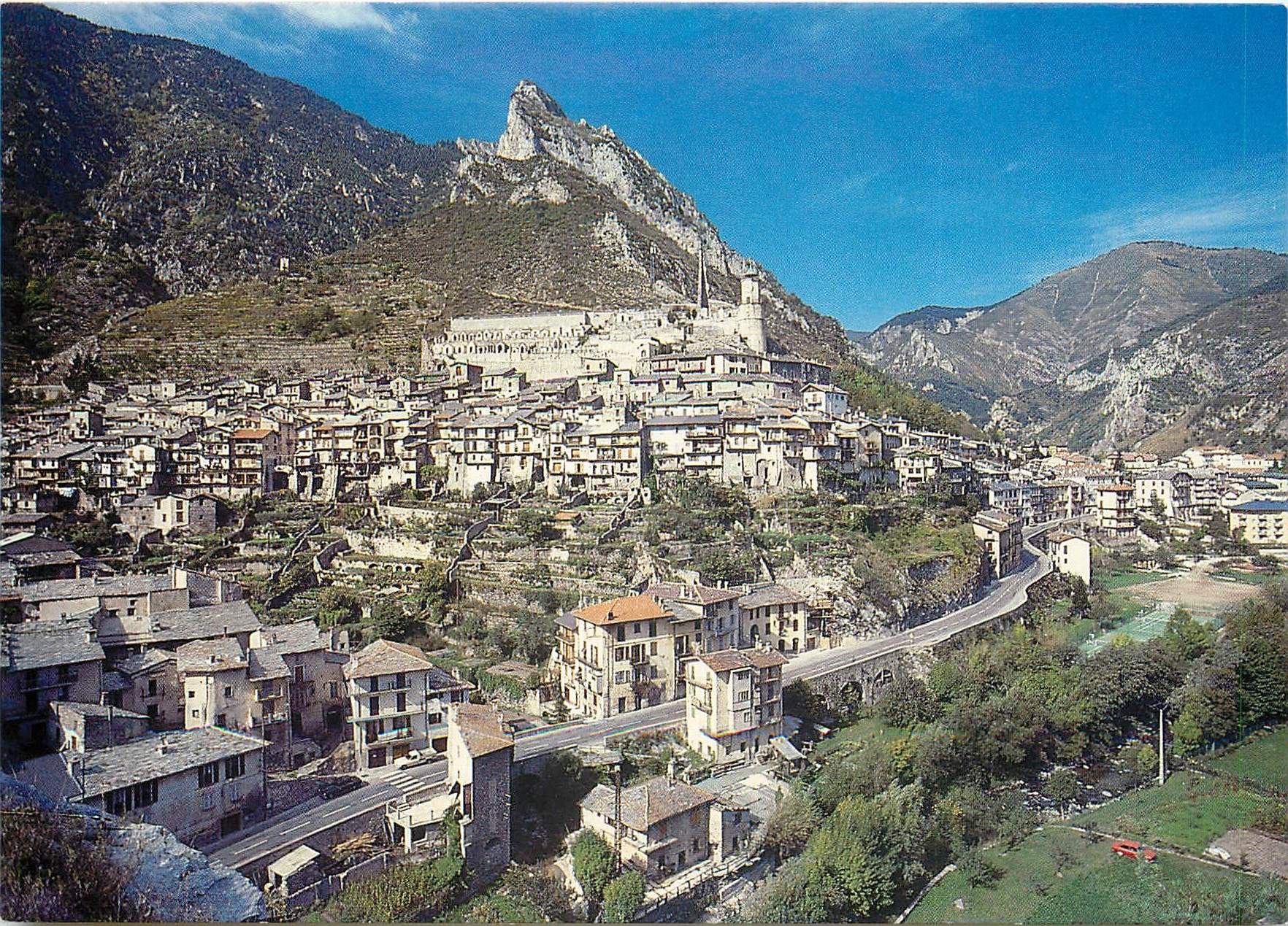 CPSM Tende (Alpes Mmes) alt 850 m Pittoresque Village de la Vallee de la Roya
