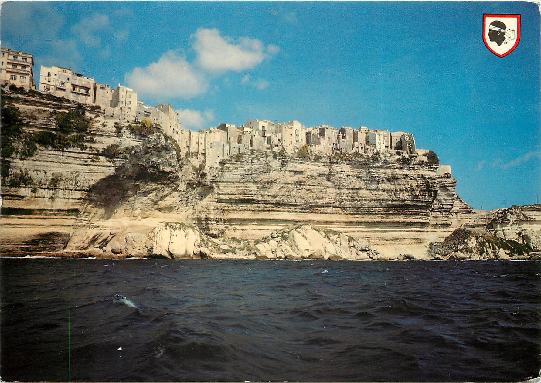 CPSM Corse Ile d'Amour Bonifacio Les Celebres Falaises et la Ville ou sejournerent