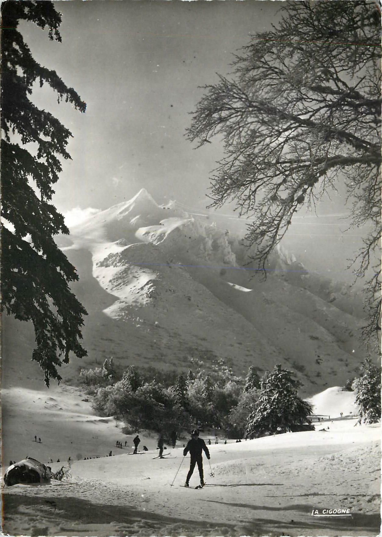 CPSM Le Mont Dore (1050 m) Sancy (1886 m) Station de sports d'Hiver