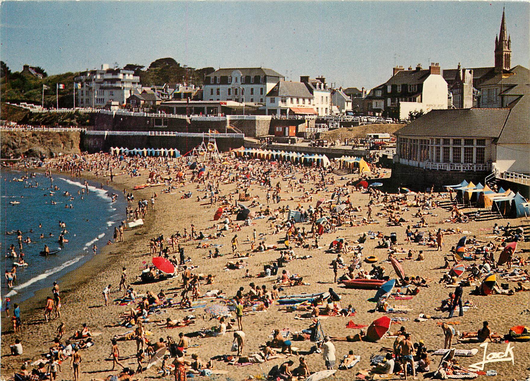 CPSM St Quay Portrieux La Plage et le Casino