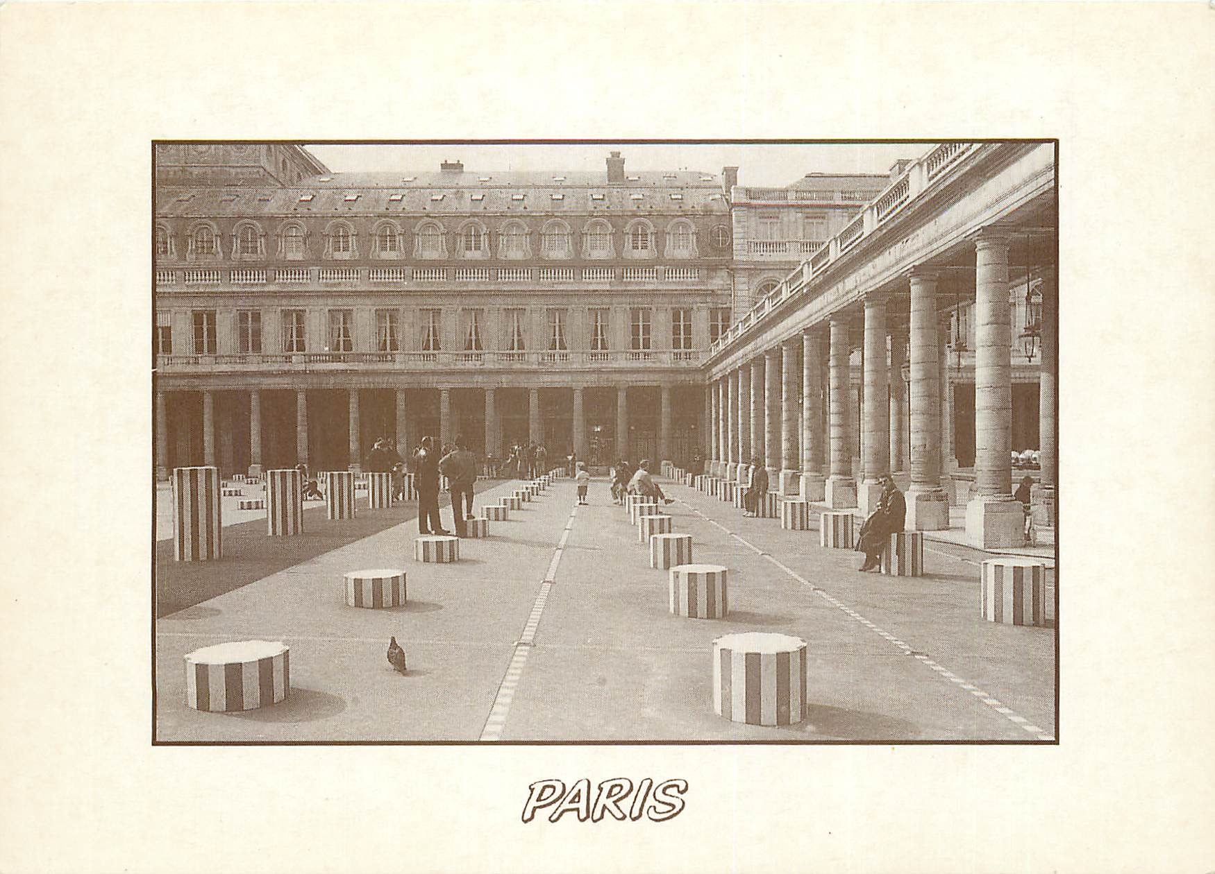 CPSM Paris les sculptures de Daniel Buren dans la cour d'honneur du Palais Royal (XVIIIe XIXe s)