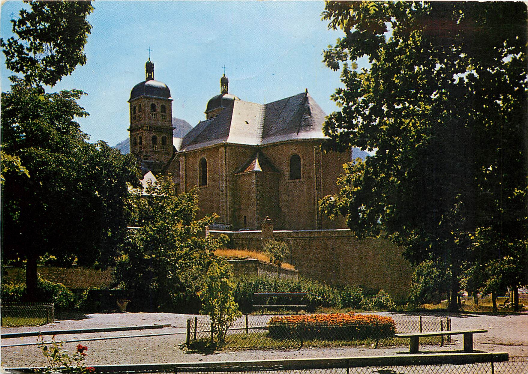 CPSM Le PLus Haute Ville d'Europe Briancon (H A) alt 1326 m Jardin d'ete et la Collegiale