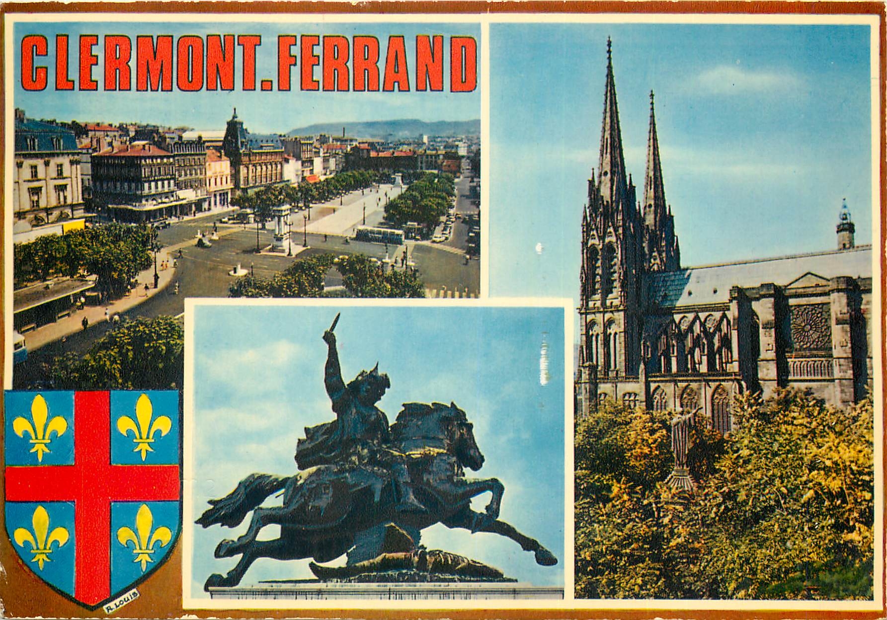 CPSM Clermont Ferrand (P de D) Capitale de l'Auvergne Place de Jaude