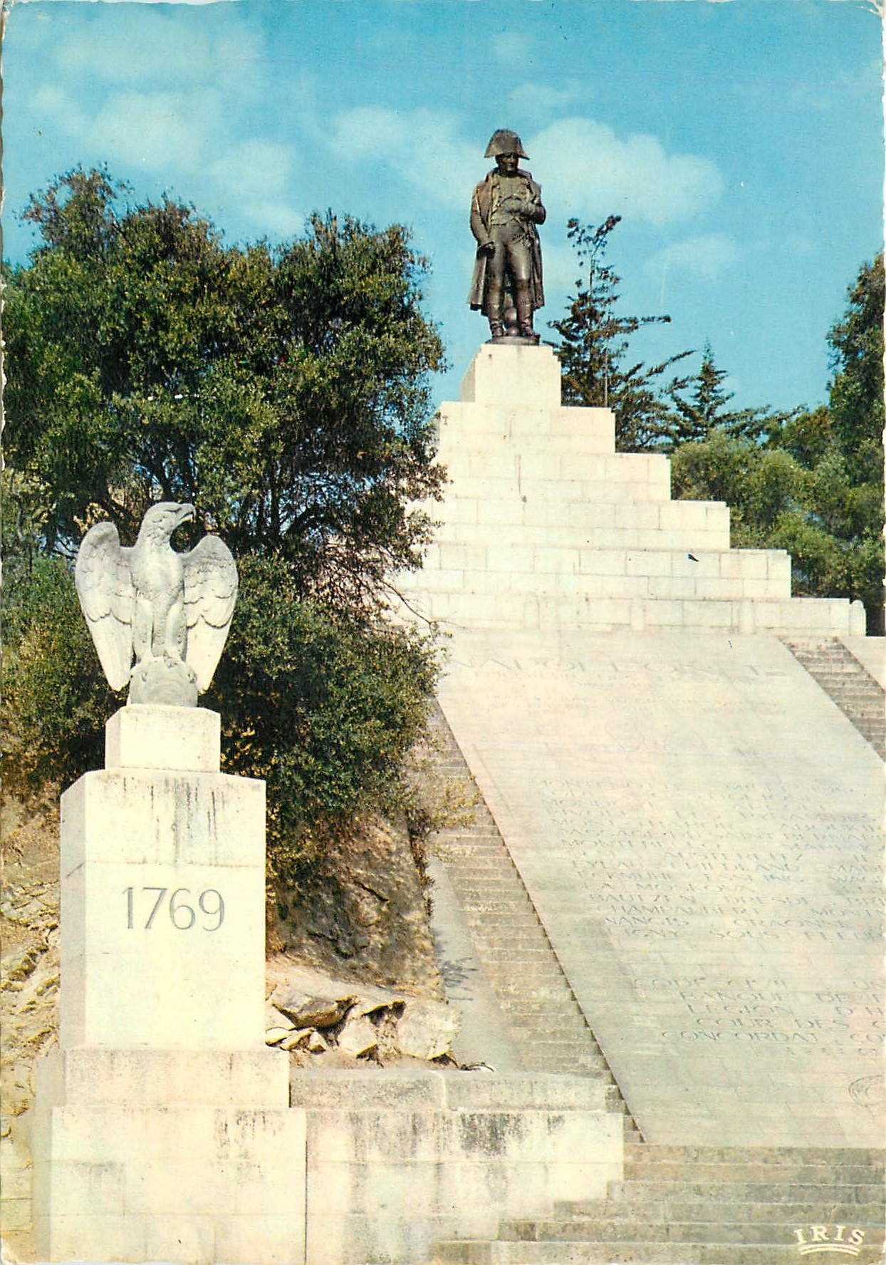 CPSM Ajaccio le monument de Napoleon