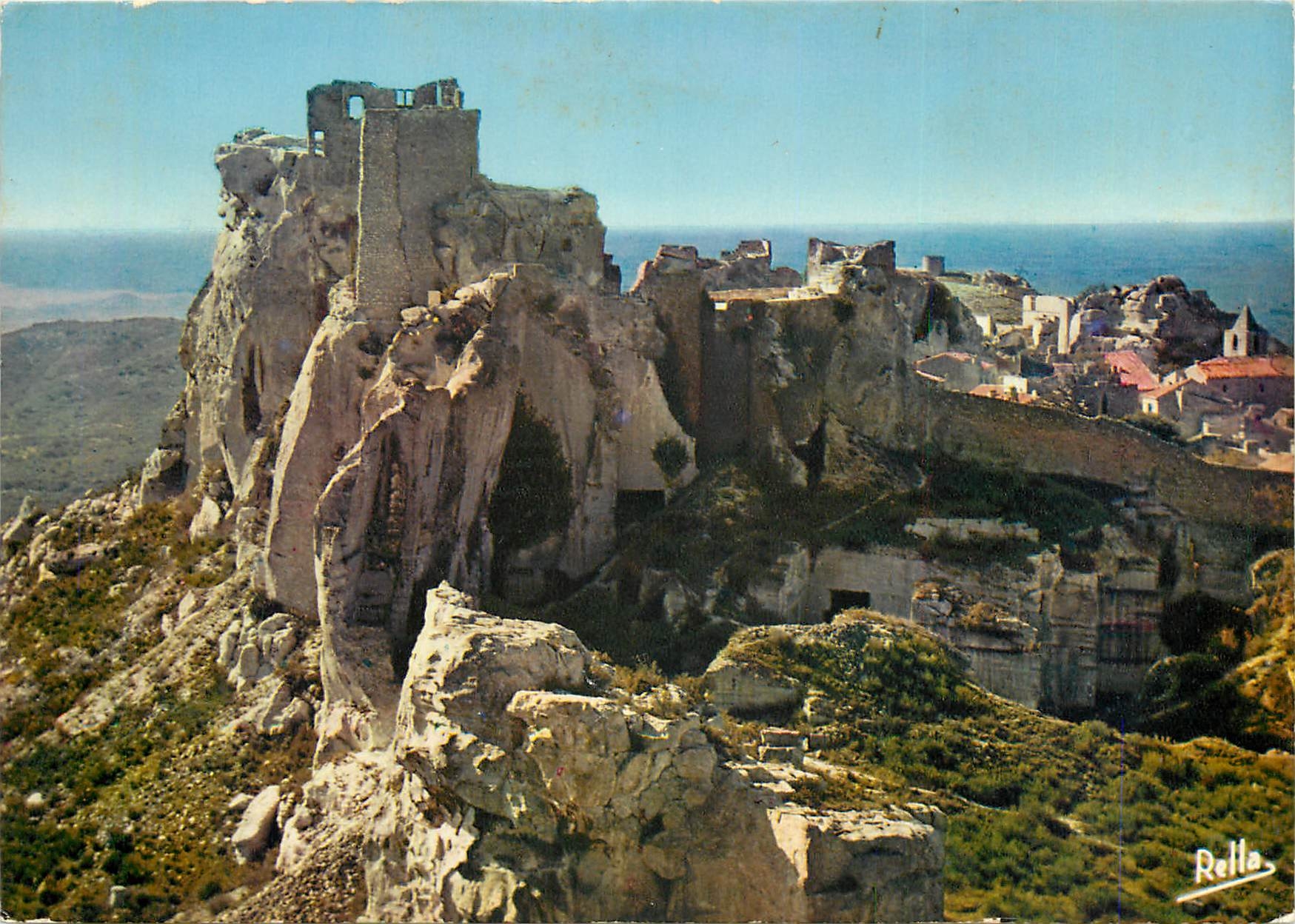 CPSM La Provence Les Baux de Provence (B du R) Ruines du Chateau Seigneurial
