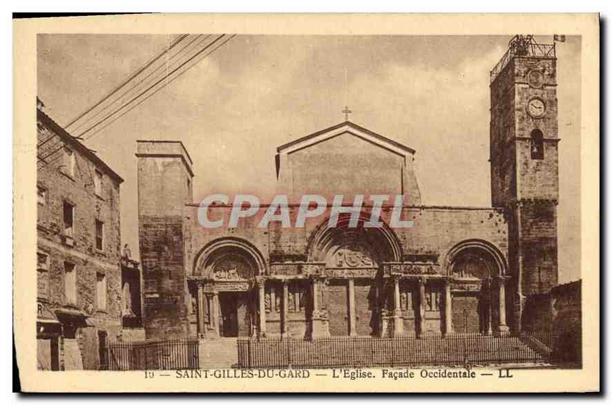 CPA Saint Gilles du Gard L'Eglise Facade Occidentale