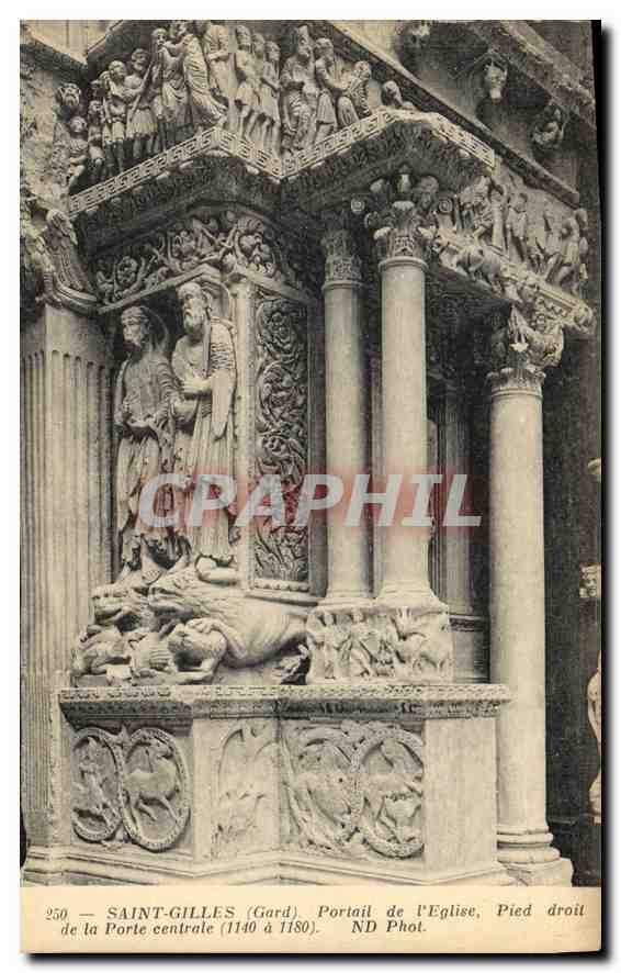 CPA Saint Gilles Gard Portail de l'Eglise Pied droit de porte centrale