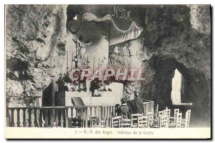 CPA N D des Anges Interieur de la Grotte