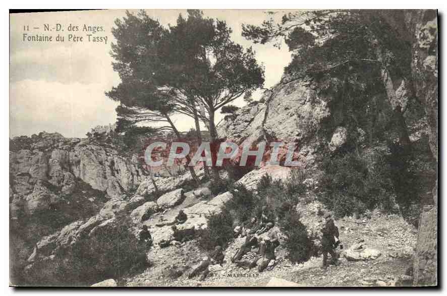 CPA N D des Anges Fontaine du Pere Tassy